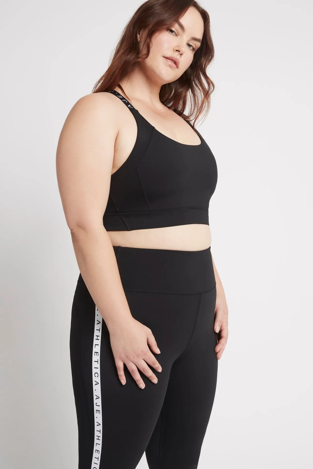 adjustable_strap_logo_tap_11-1.webp Adjustable Strap Logo Tape Sports Bra 321