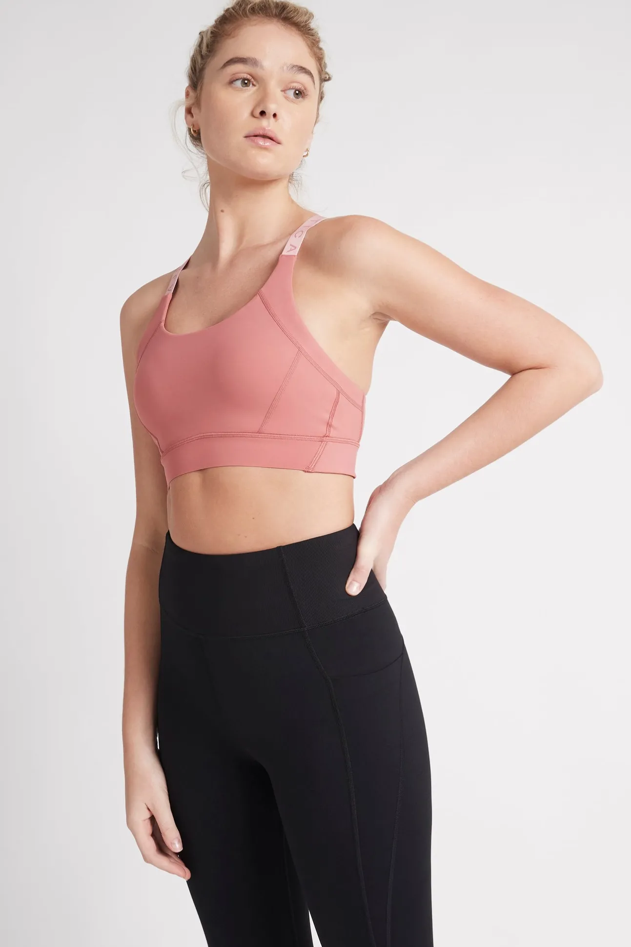 adjustable_strap_logo_tap_3.webp Adjustable Strap Logo Tape Sports Bra 321