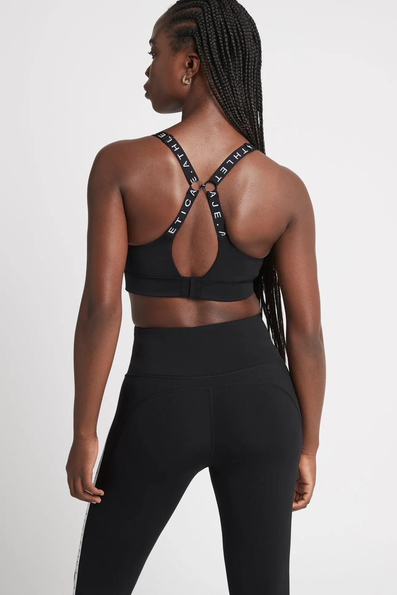 adjustable_strap_logo_tap_4-1.webp Adjustable Strap Logo Tape Sports Bra 321