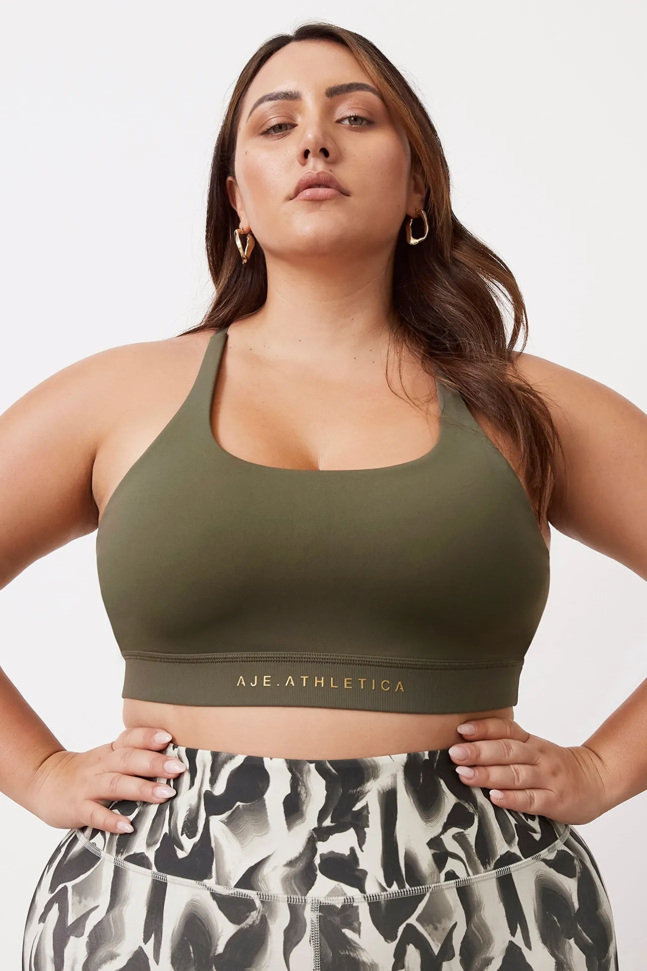 adjustable_strap_ribbed_c_13.webp Adjustable Strap Ribbed Cross Back Sports Bra 322