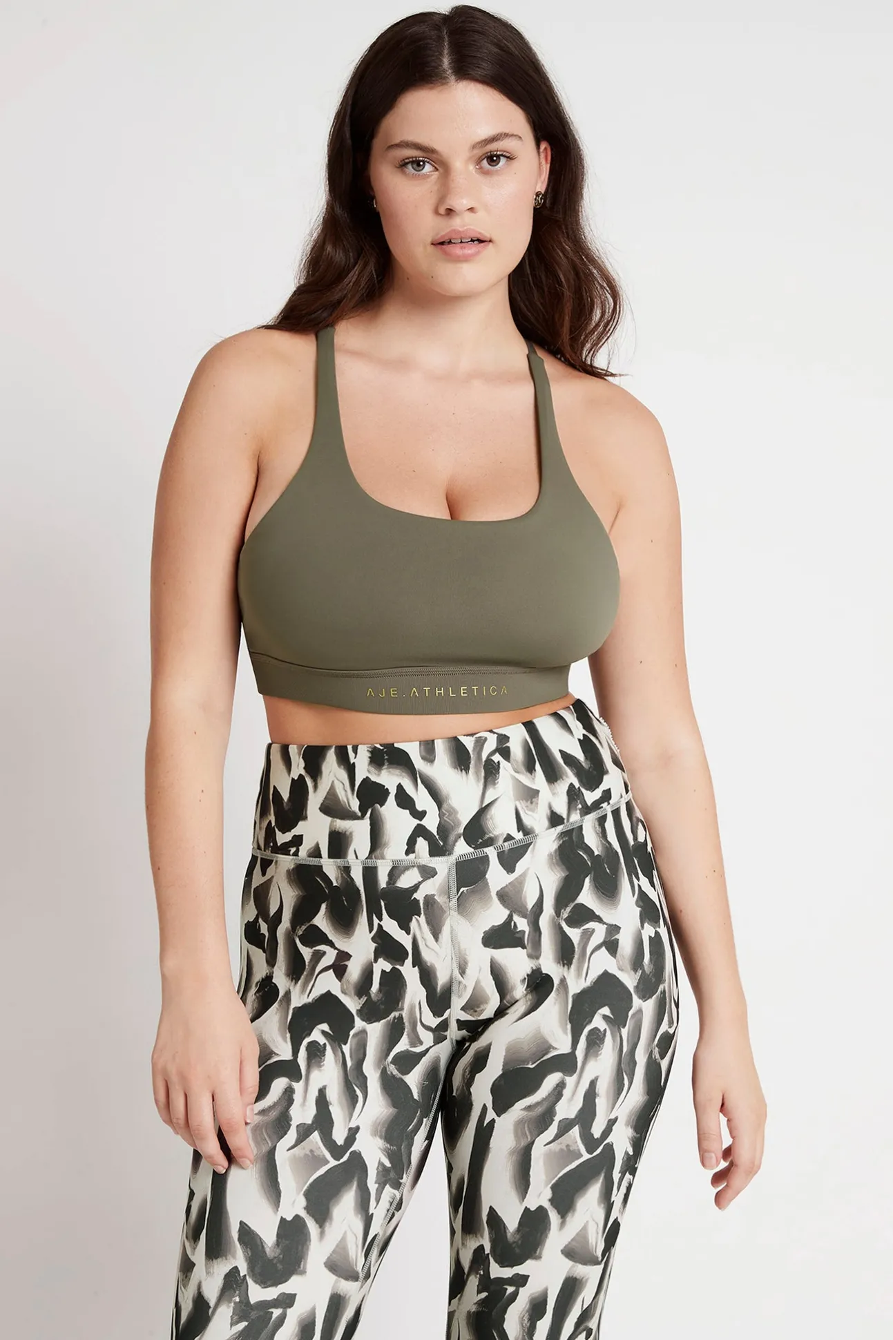 adjustable_strap_ribbed_c_6.webp Adjustable Strap Ribbed Cross Back Sports Bra 322