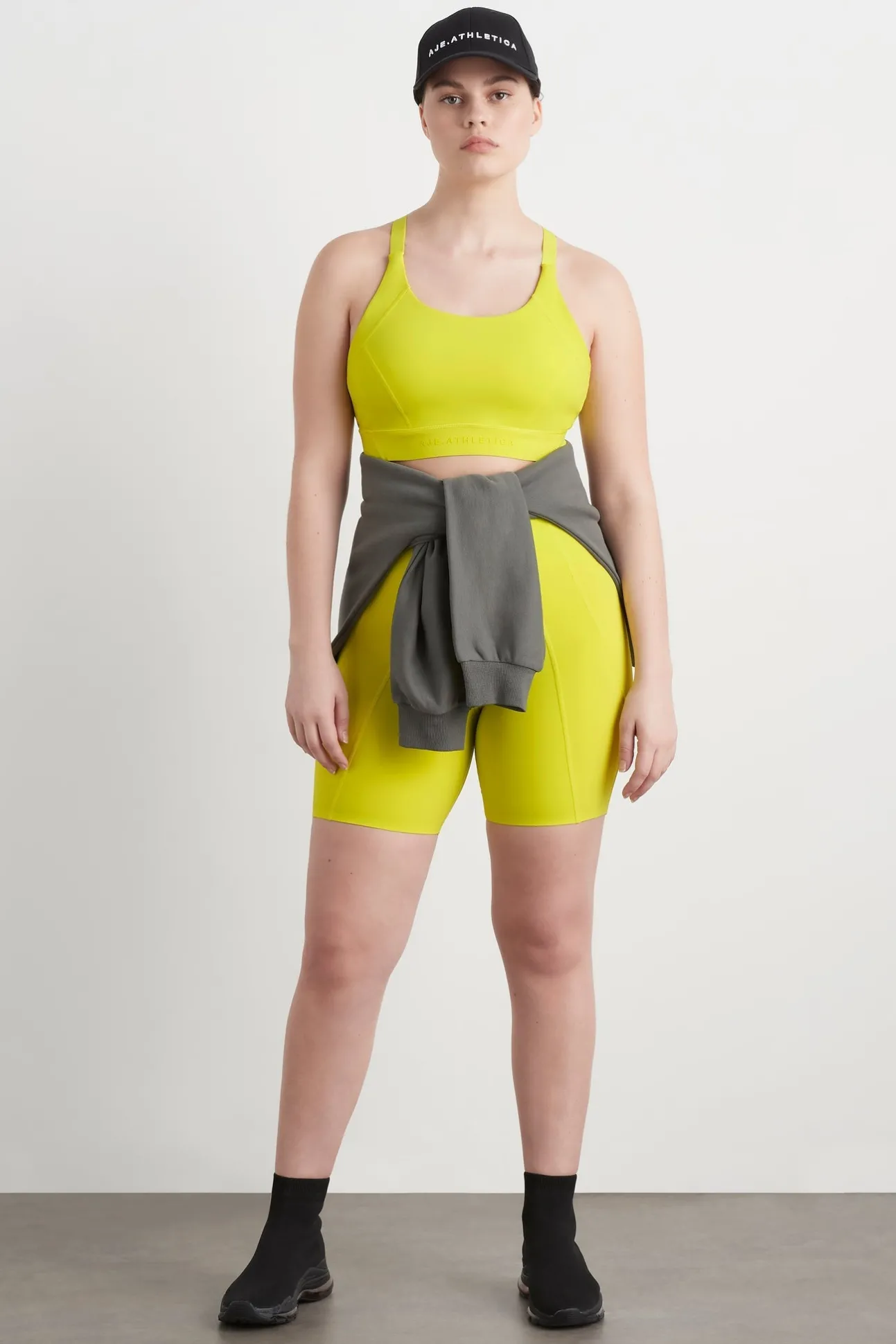 adjustable_strap_sports_b_11.webp Adjustable Strap Sports Bra 321