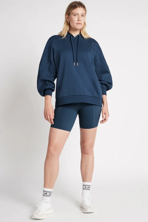 All Rounder Hoodie 410