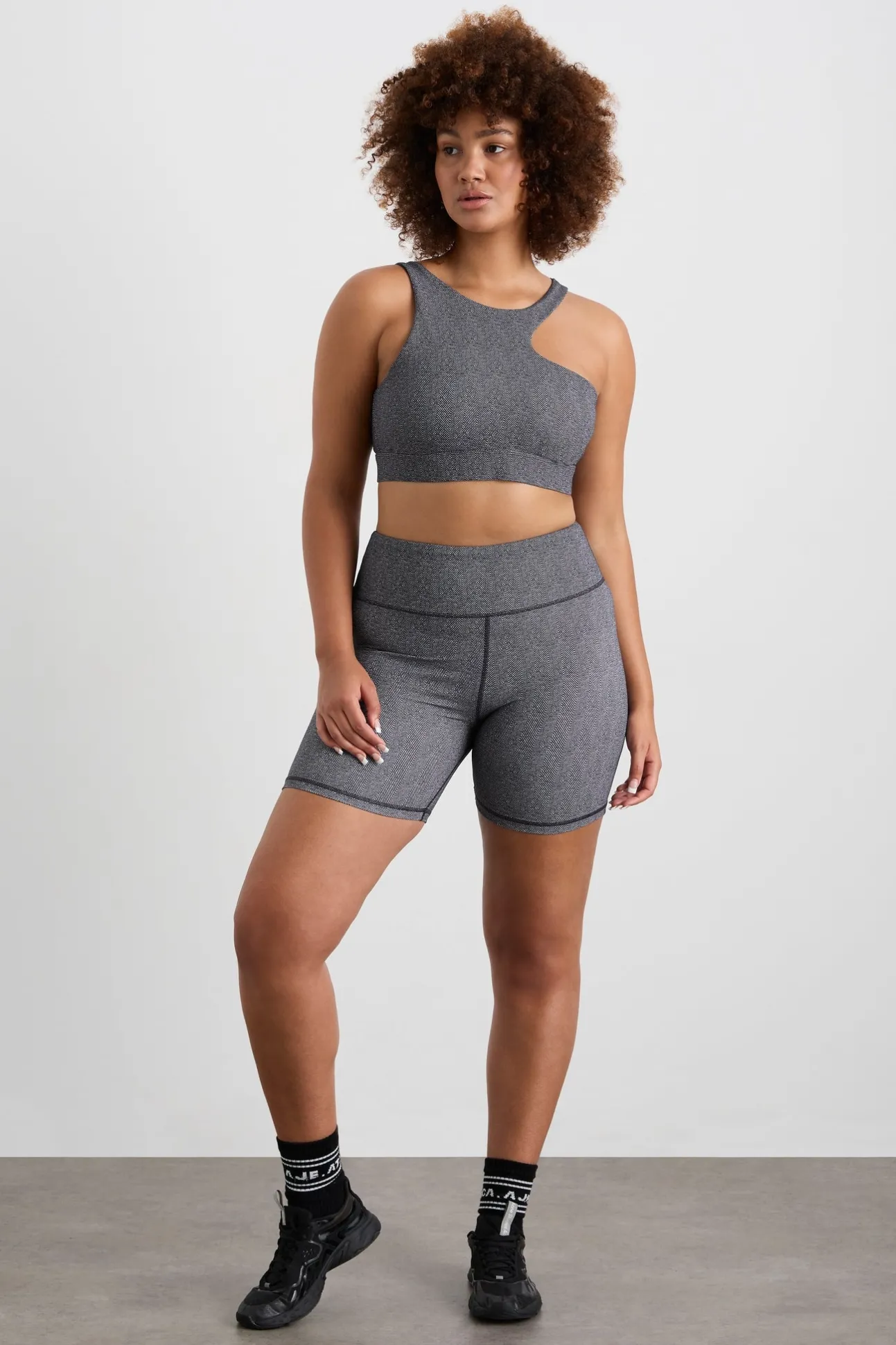 asymmetric_racer_sports_b_11.webp Asymmetric Racer Sports Bra 382