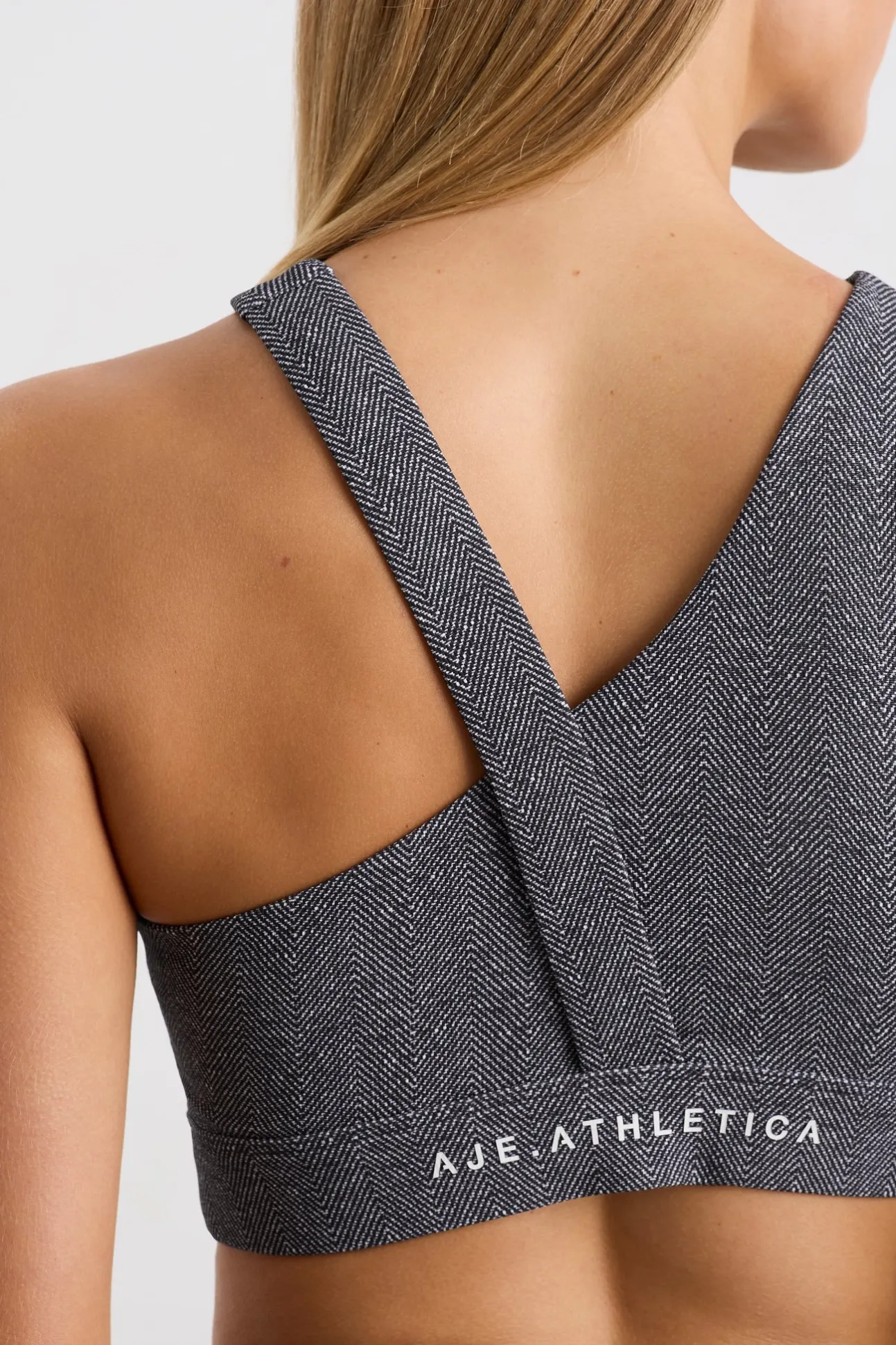 asymmetric_racer_sports_b_3.webp Asymmetric Racer Sports Bra 382