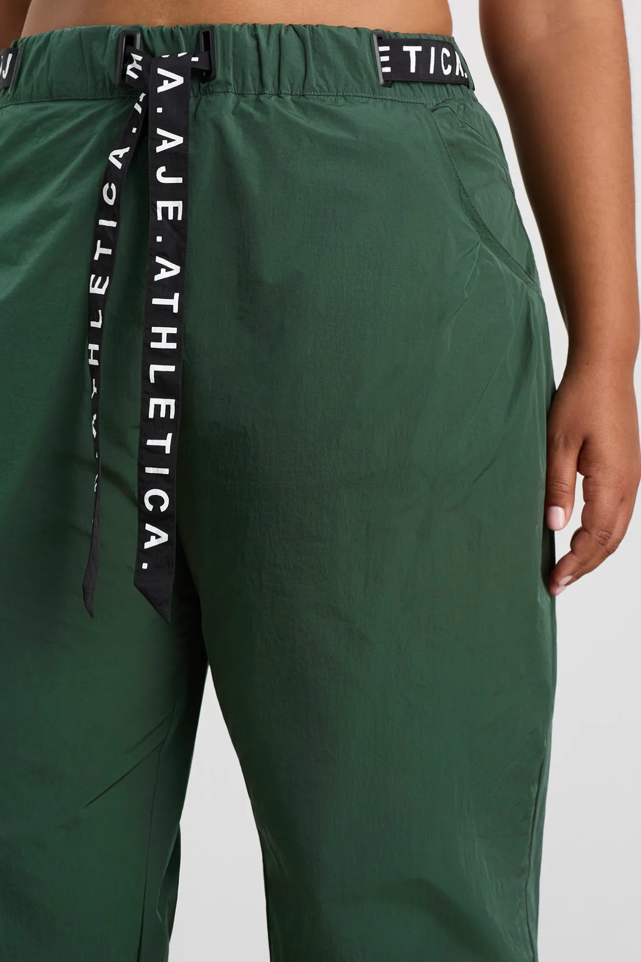 belted_windbreak_pant__13-1.webp Belted Windbreak Pant 502
