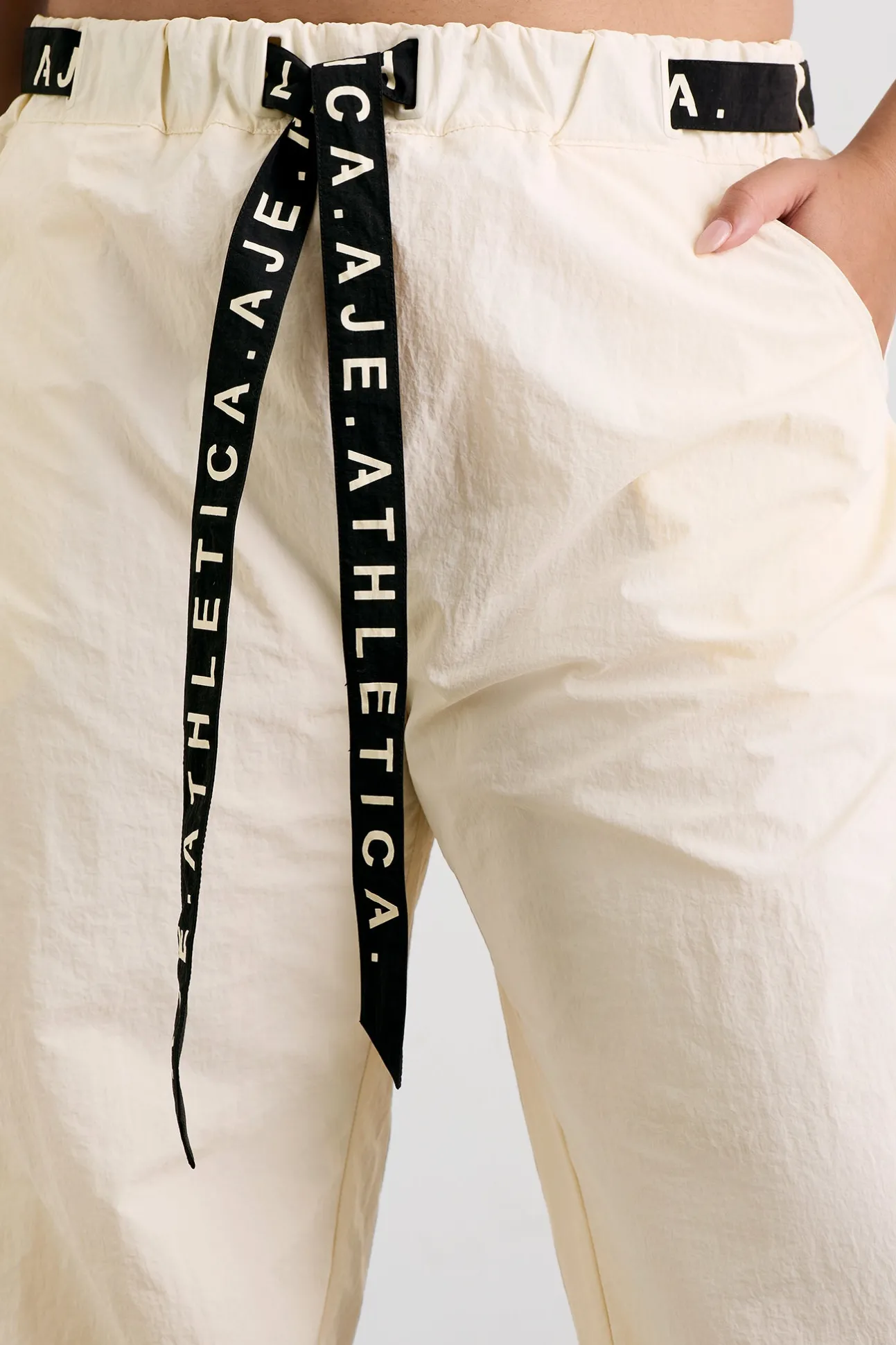belted_windbreak_pant__13-2.webp Belted Windbreak Pant 502