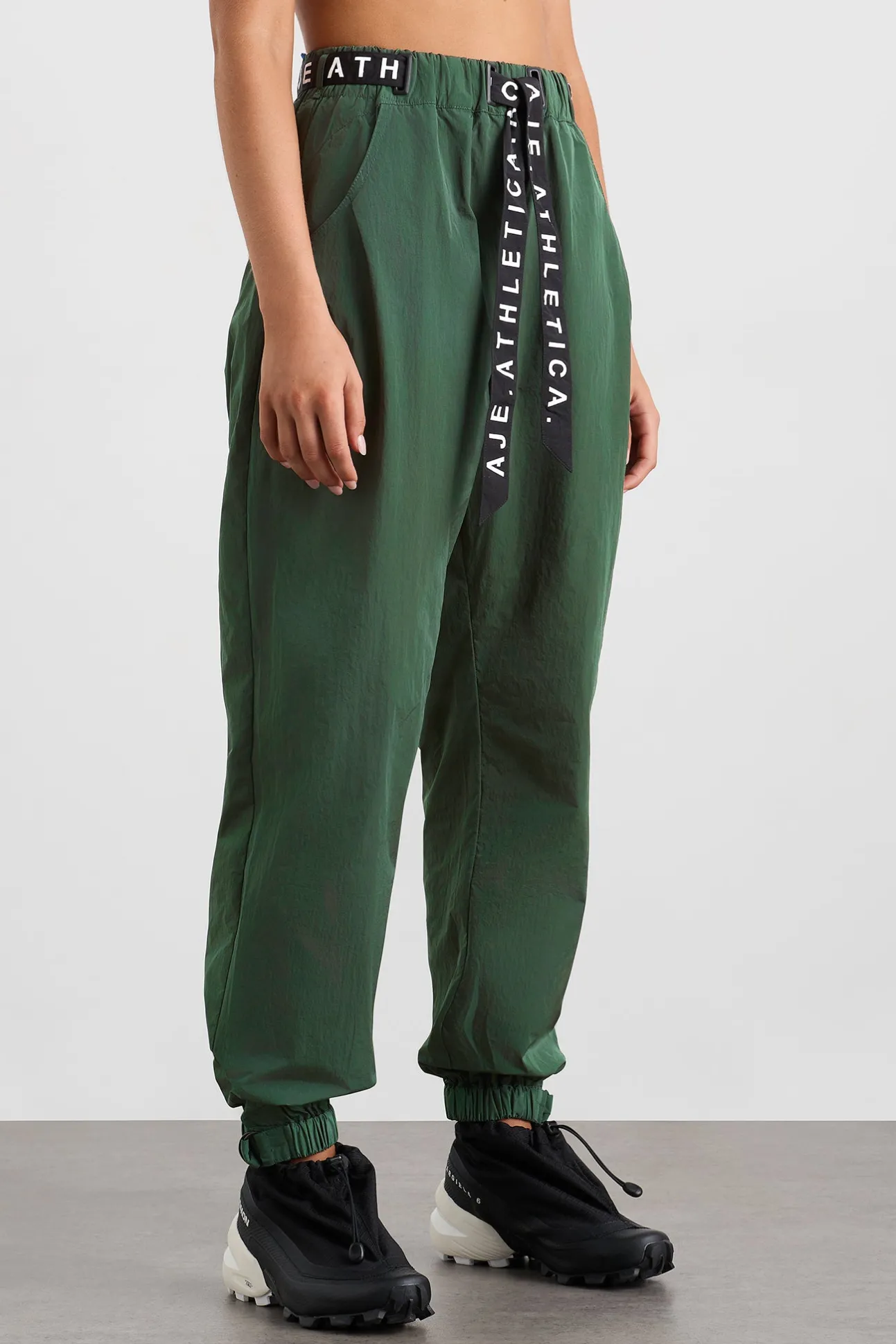 belted_windbreak_pant__2-1.webp Belted Windbreak Pant 502