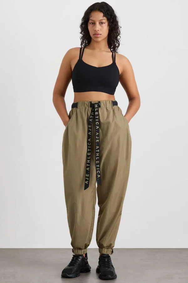 Belted Windbreak Pant 502