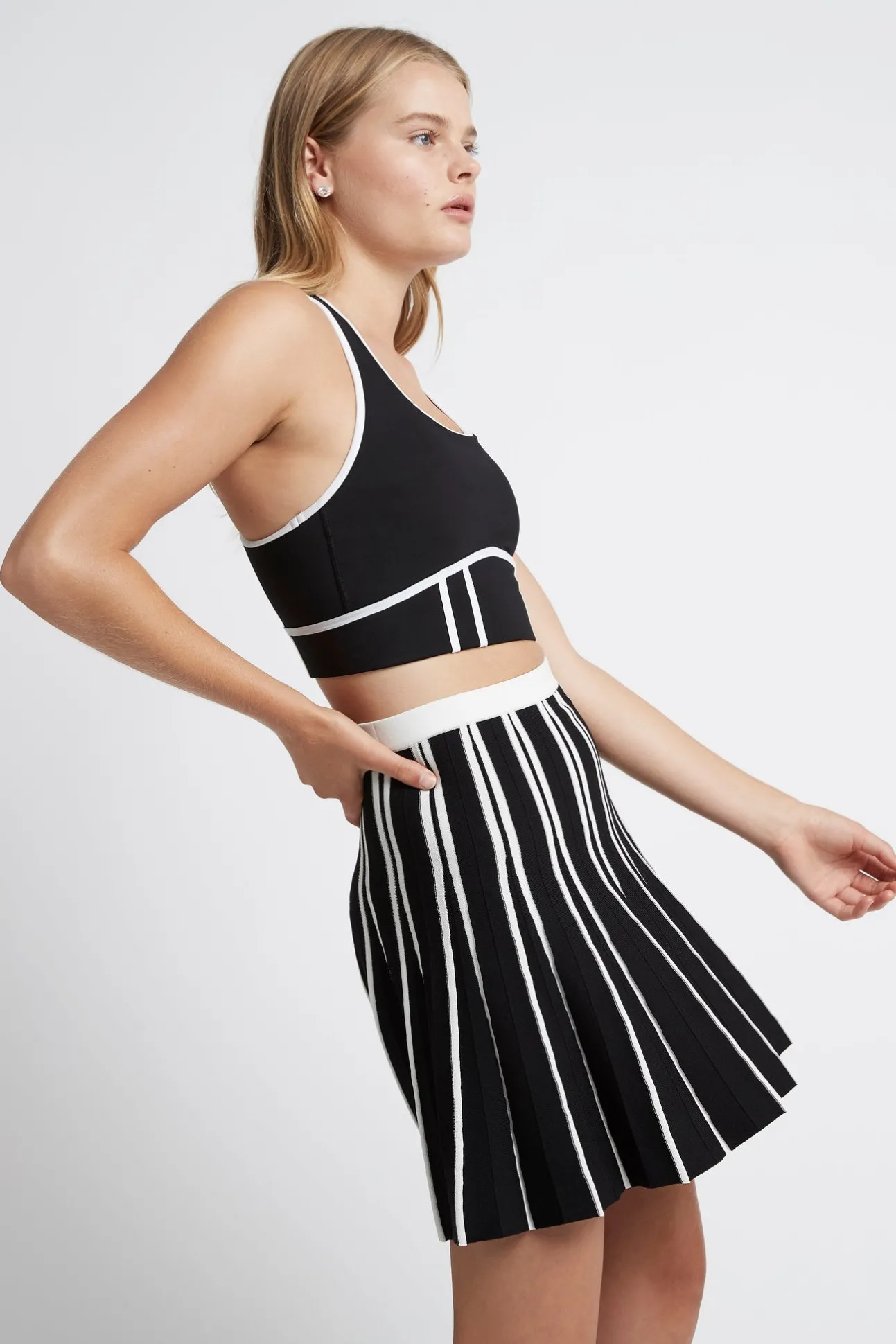 bonded_seam_training_spor_3-1.webp Bonded Seam Training Sports Bra 310