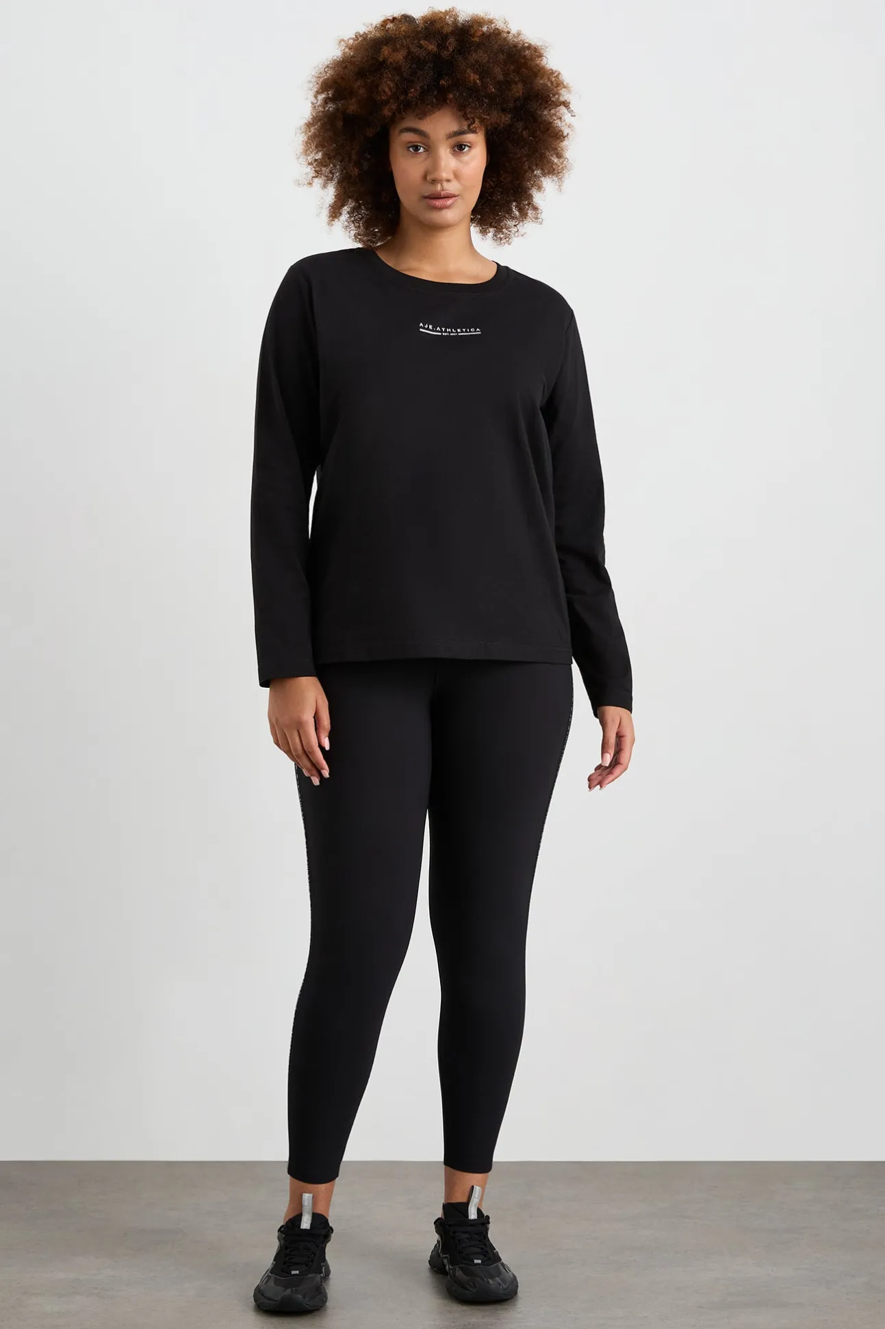 boyfriend_long_sleeve_tee_10.webp Boyfriend Long Sleeve Tee 127