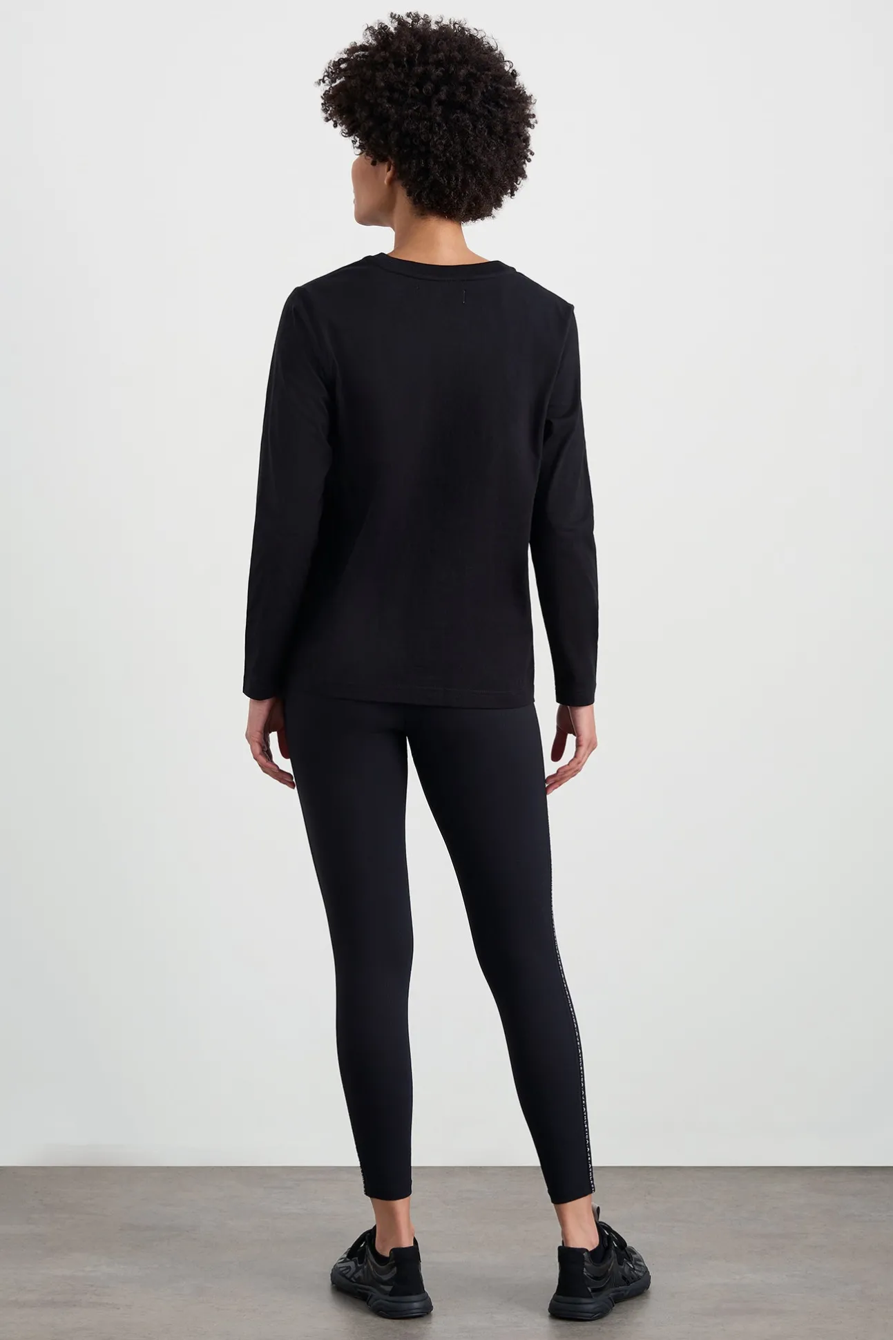 boyfriend_long_sleeve_tee_4.webp Boyfriend Long Sleeve Tee 127