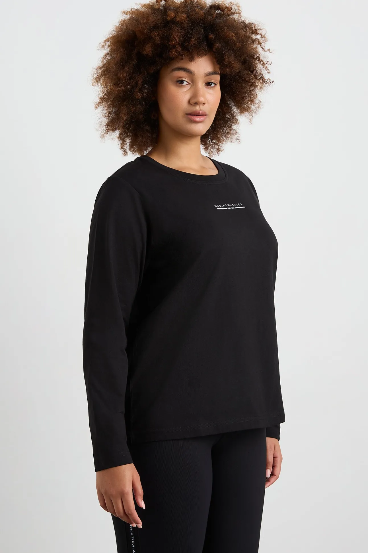 boyfriend_long_sleeve_tee_9.webp Boyfriend Long Sleeve Tee 127