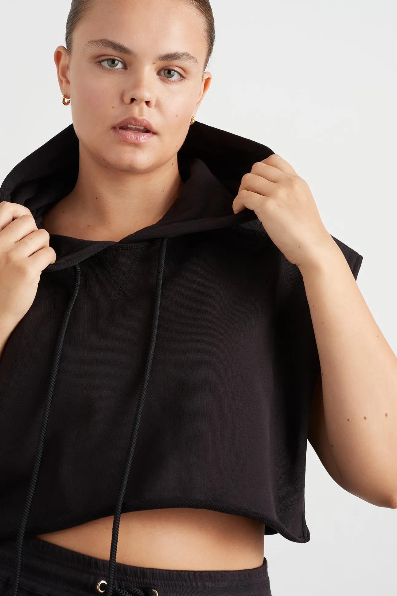 braided_terry_crop_hoodie_11.webp Braided Terry Crop Hoodie 402