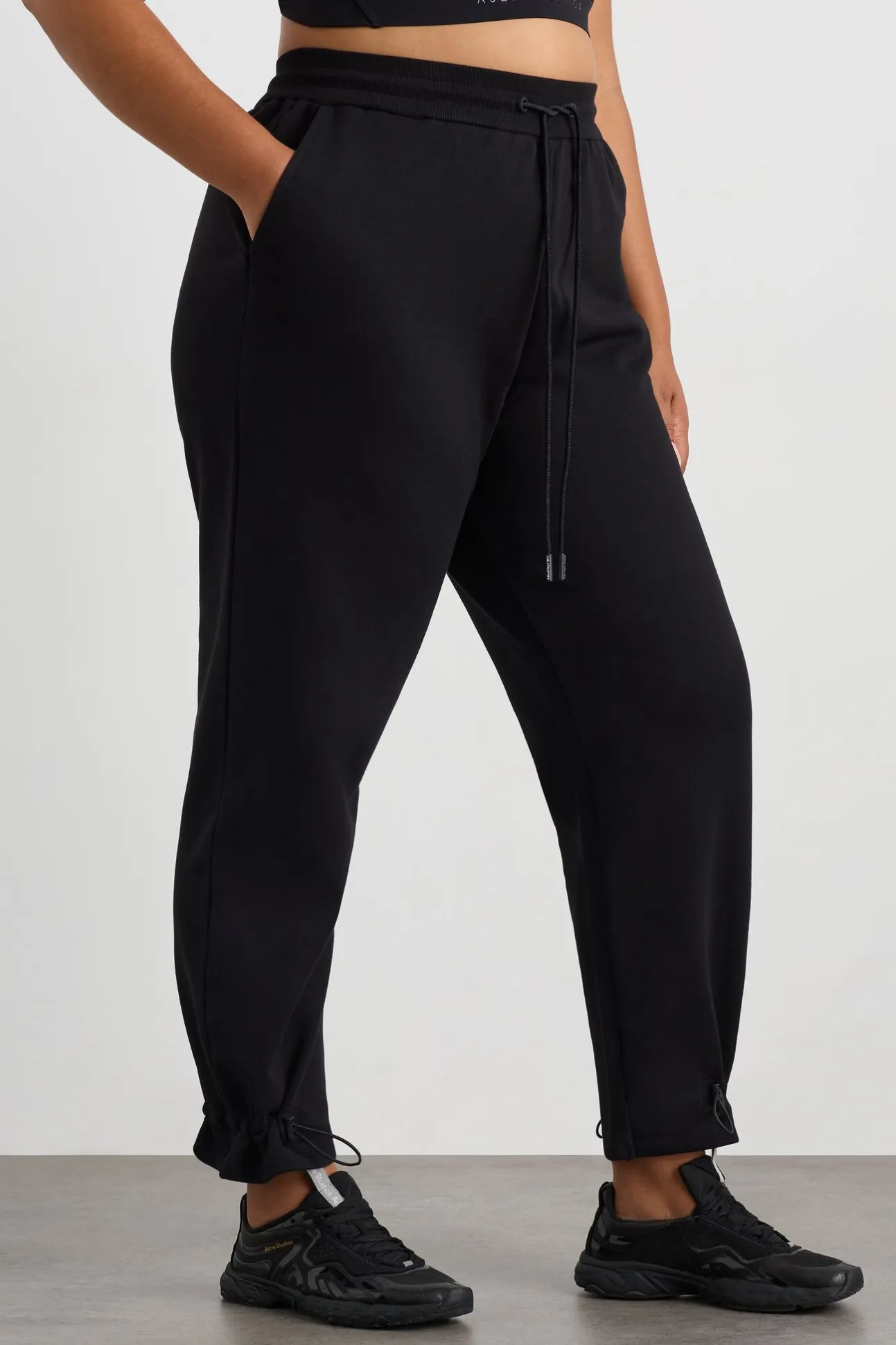 bungee_jogger__14.webp Bungee Jogger 511