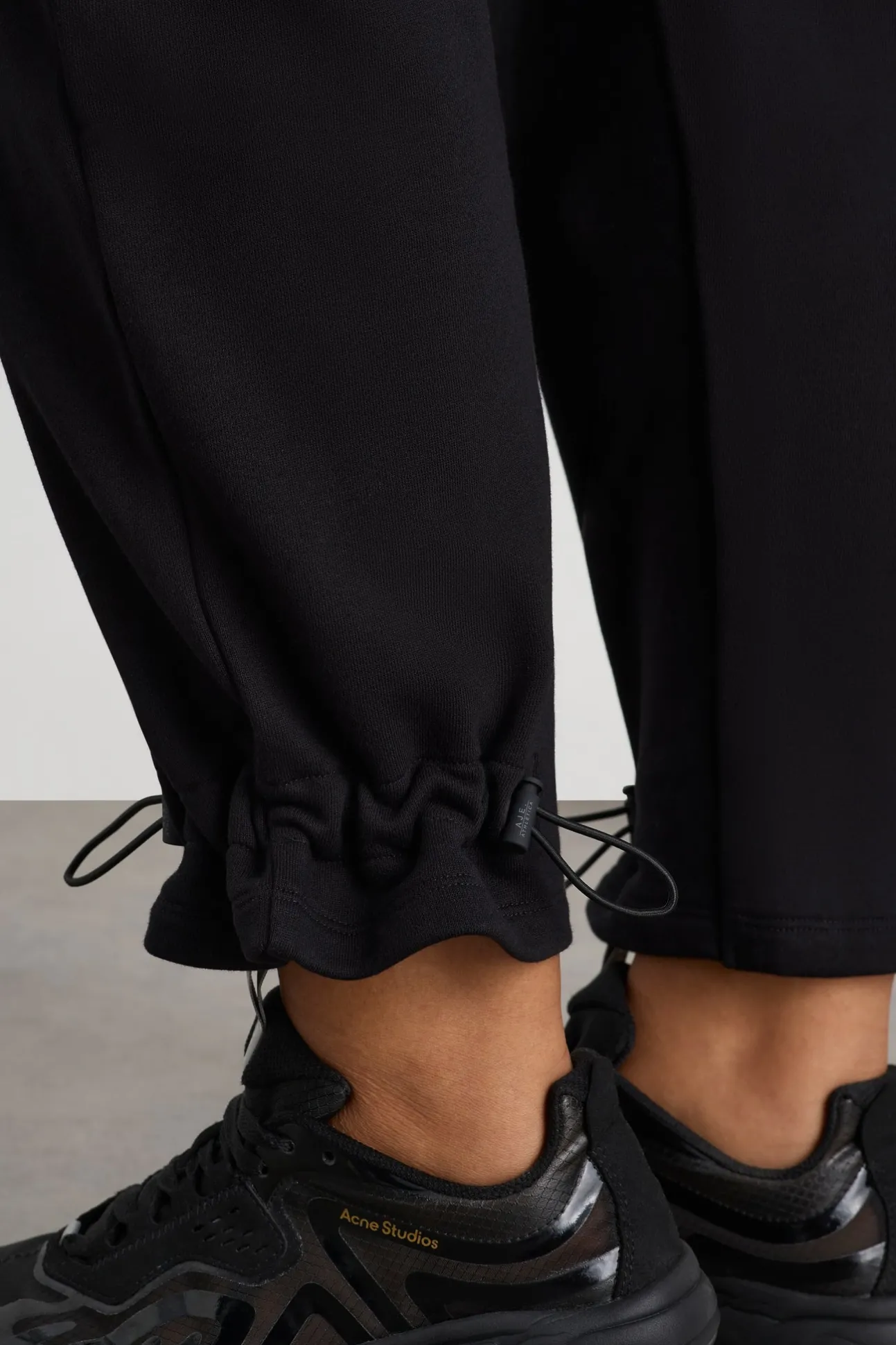 bungee_jogger__15.webp Bungee Jogger 511