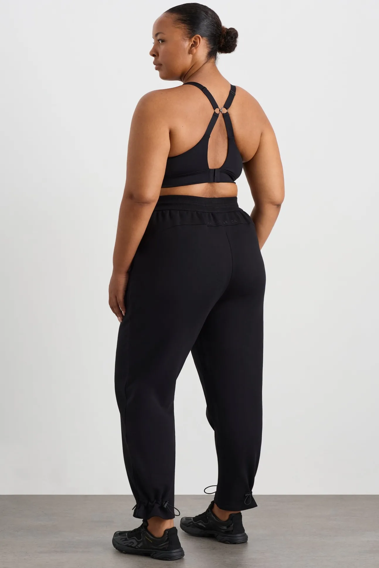 bungee_jogger__16.webp Bungee Jogger 511