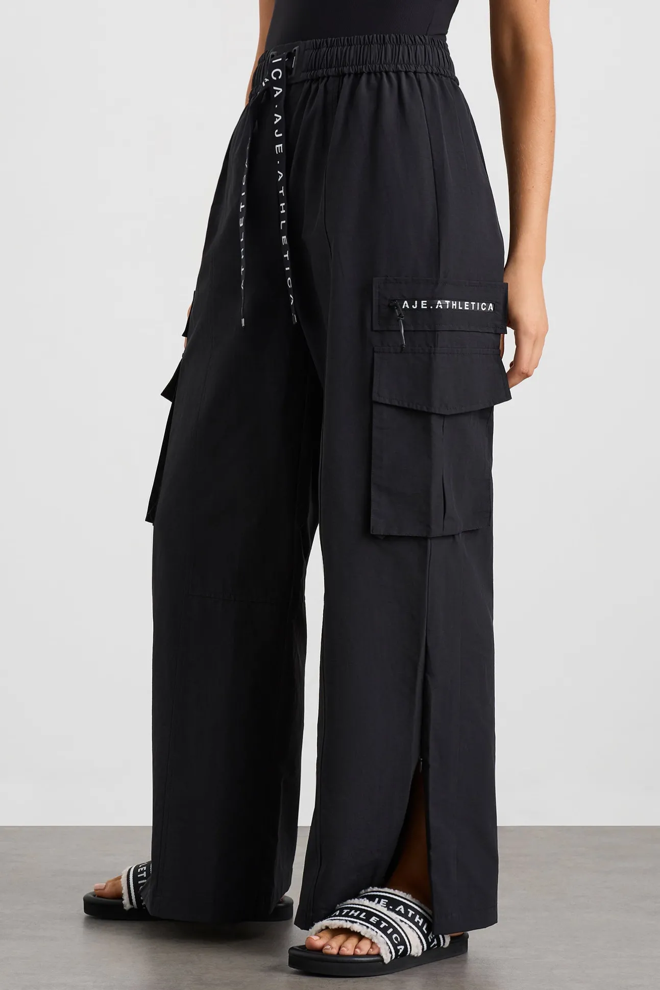 cargo_pants__2.webp Cargo Pants 512