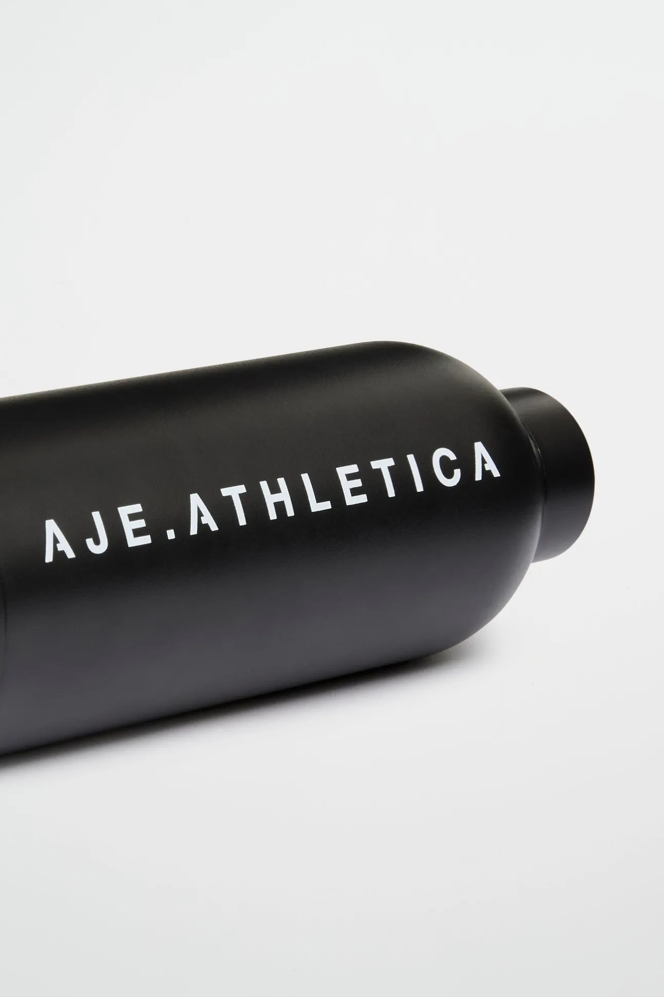 classic_logo_drink_bottle_2.webp Classic Logo Drink Bottle 907