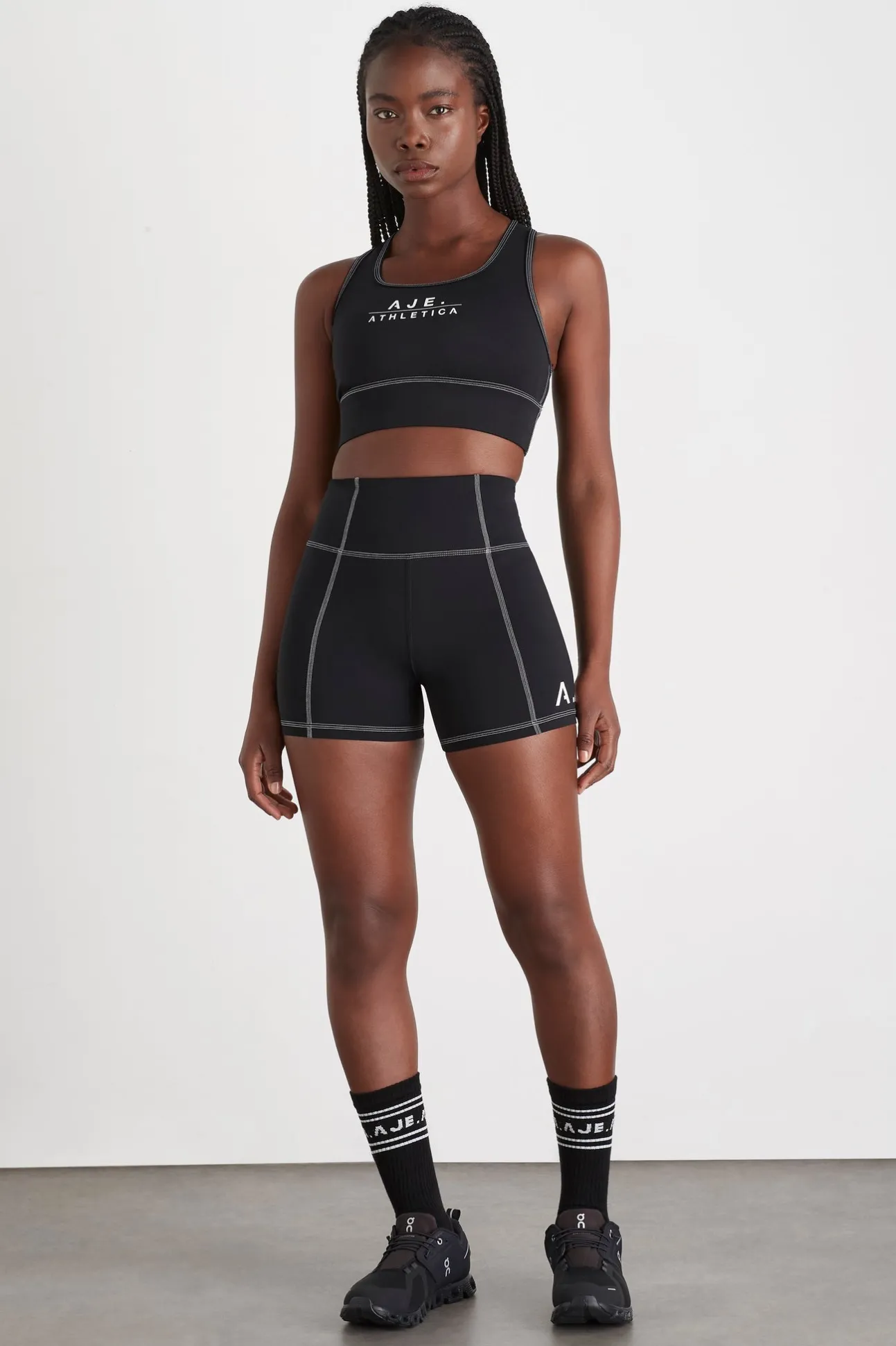 classic_logo_racerback_sp_2.webp Classic Logo Racerback Sports Bra 304