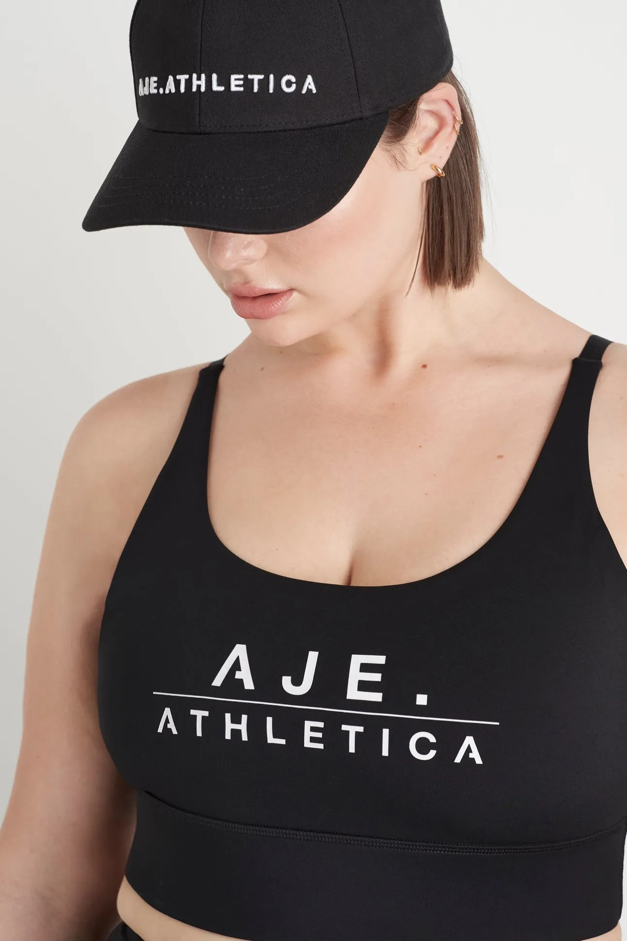 classic_logo_sports_bra__14.webp Classic Logo Sports Bra 303