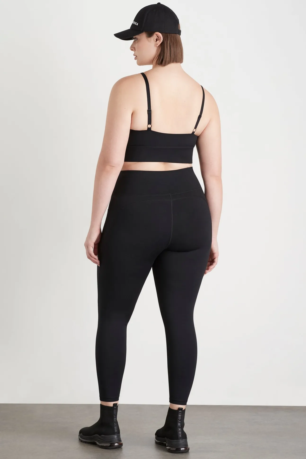 classic_logo_sports_bra__15.webp Classic Logo Sports Bra 303