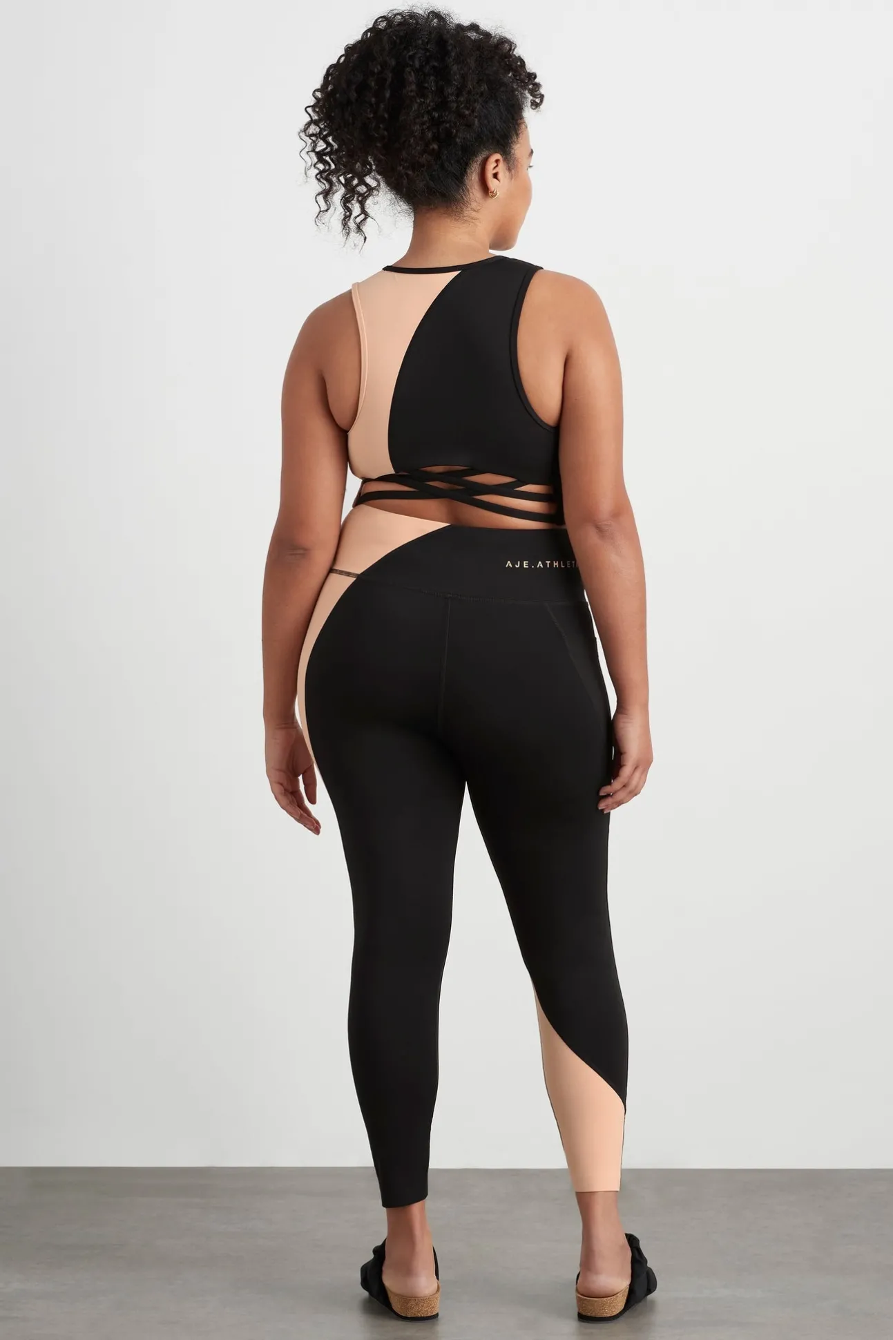 colour_block_crop_top__13.webp Colour Block Crop Top 336