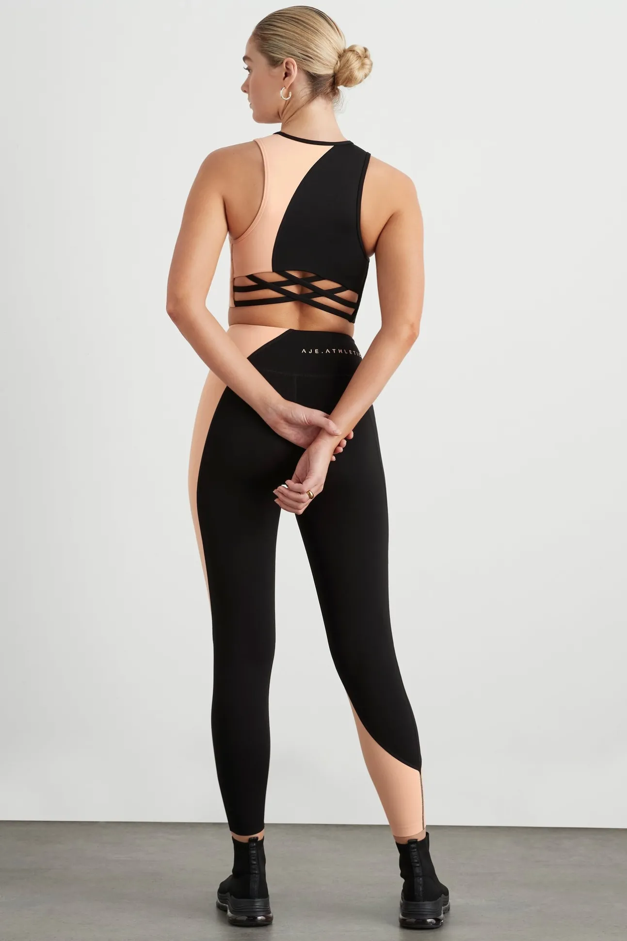 colour_block_crop_top__4.webp Colour Block Crop Top 336