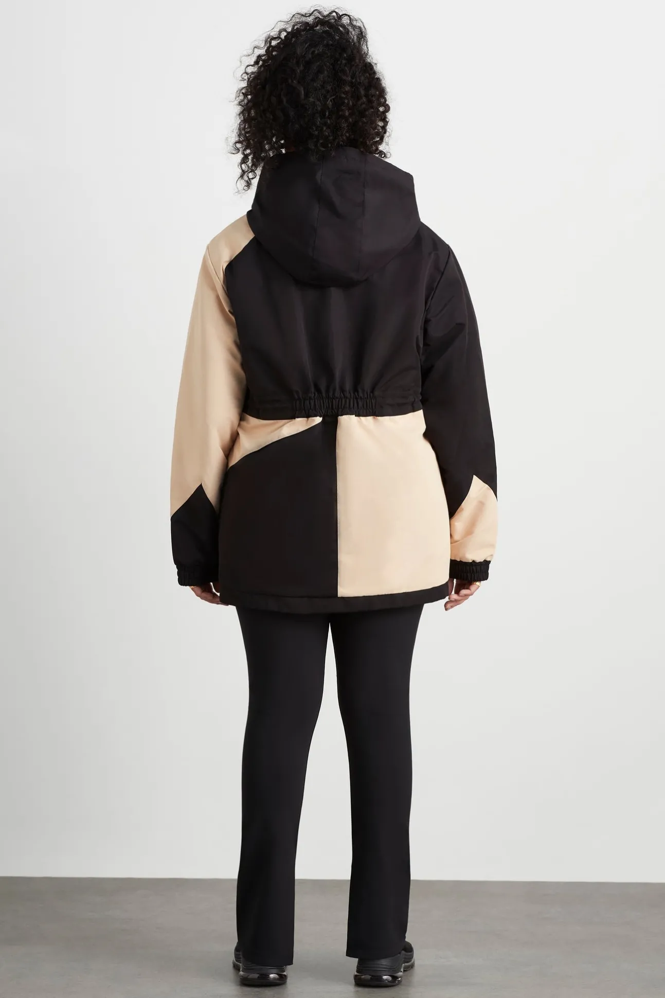 colour_block_long_jacket__14-1.webp Colour Block Long Jacket 731