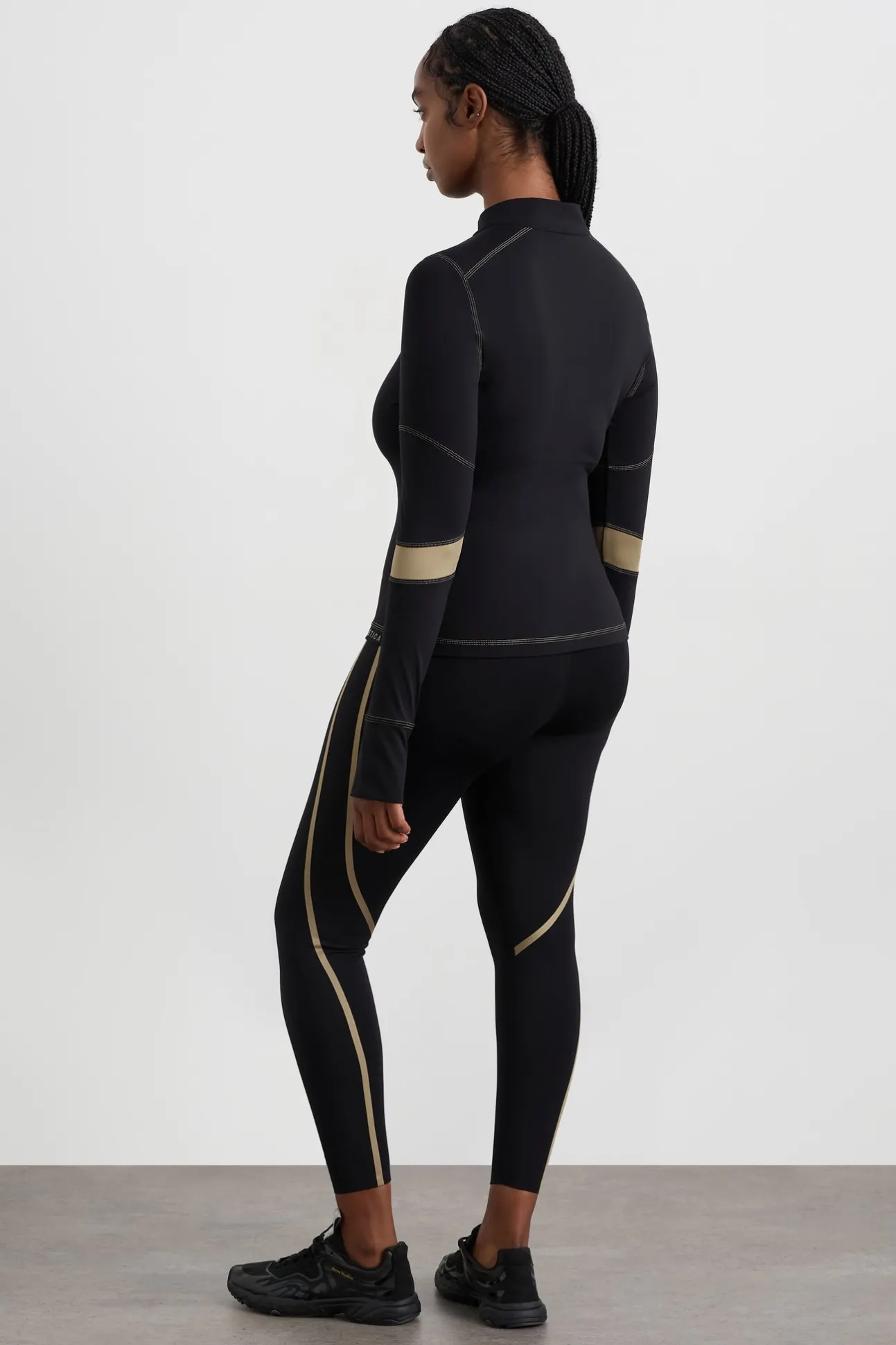 colour_blocked_quarter_zi_10.webp Colour Blocked Quarter Zip 758