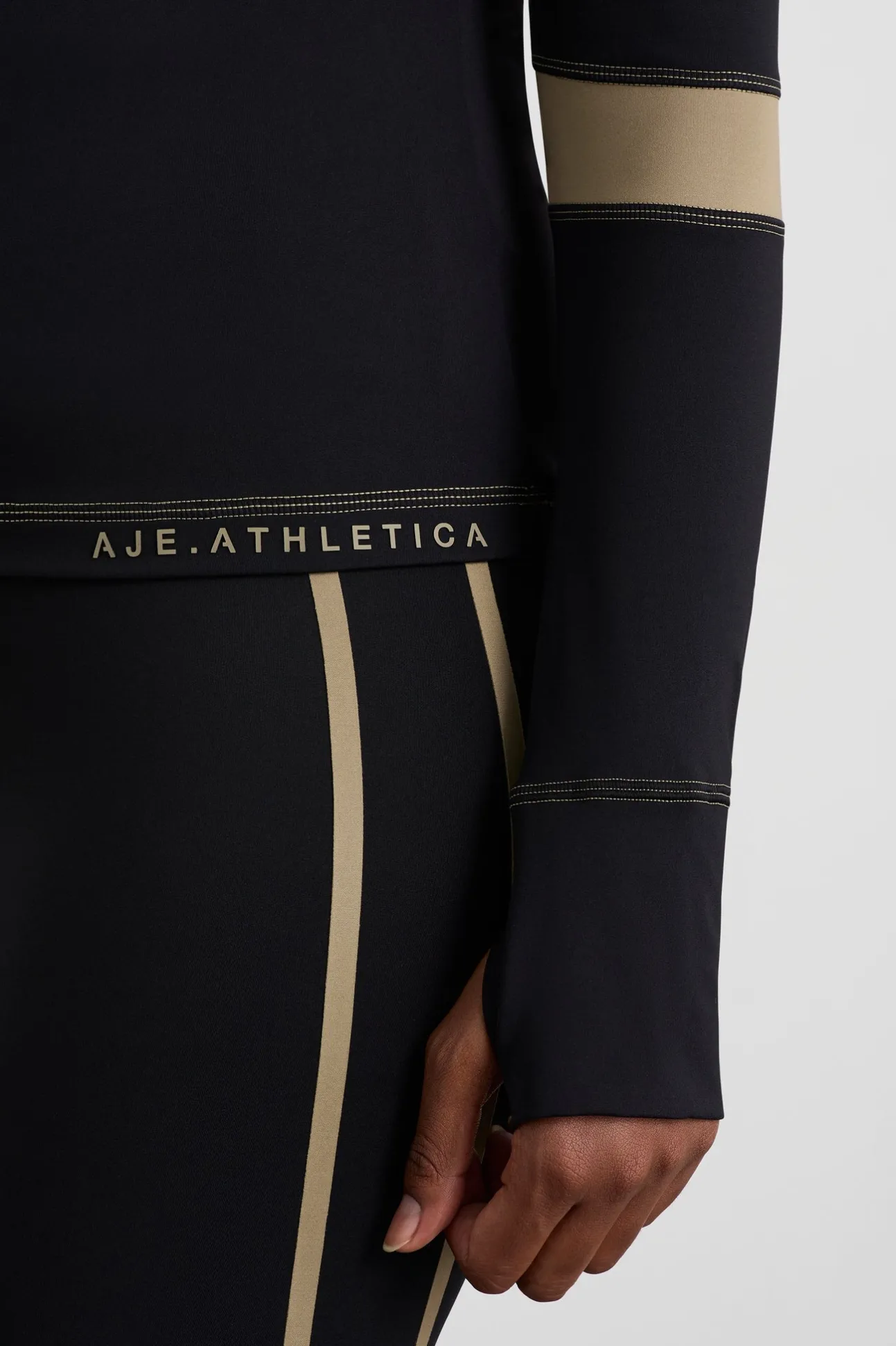 colour_blocked_quarter_zi_8.webp Colour Blocked Quarter Zip 758