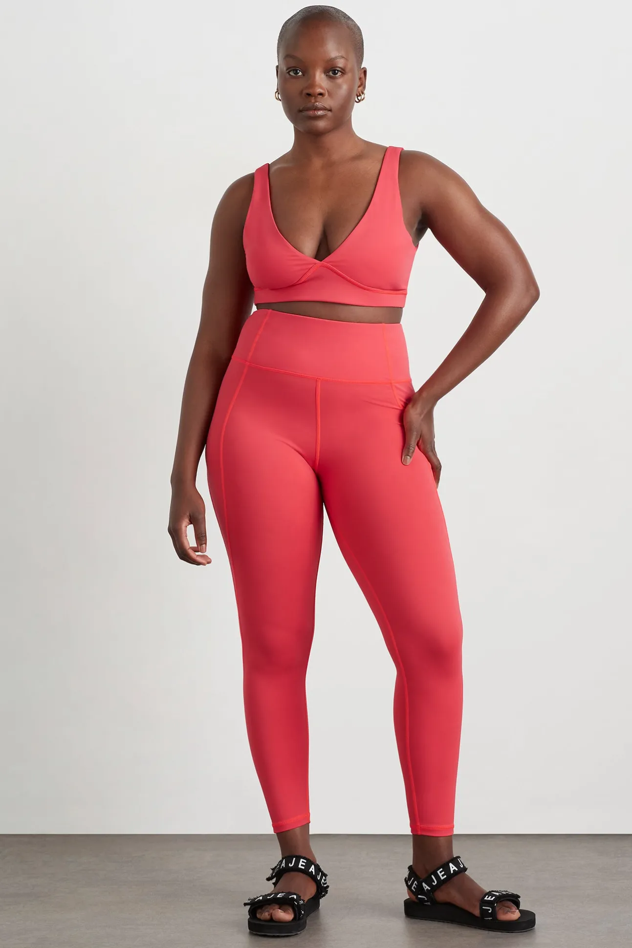 contour_plunge_sports_bra_7.webp Contour Plunge Sports Bra 342
