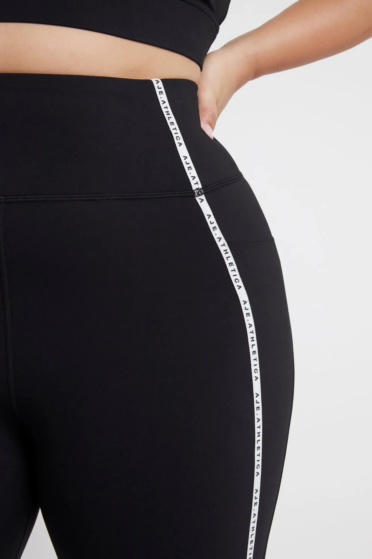 contrast_logo_full_length_11-1.webp Contrast Logo Full Length Legging 203