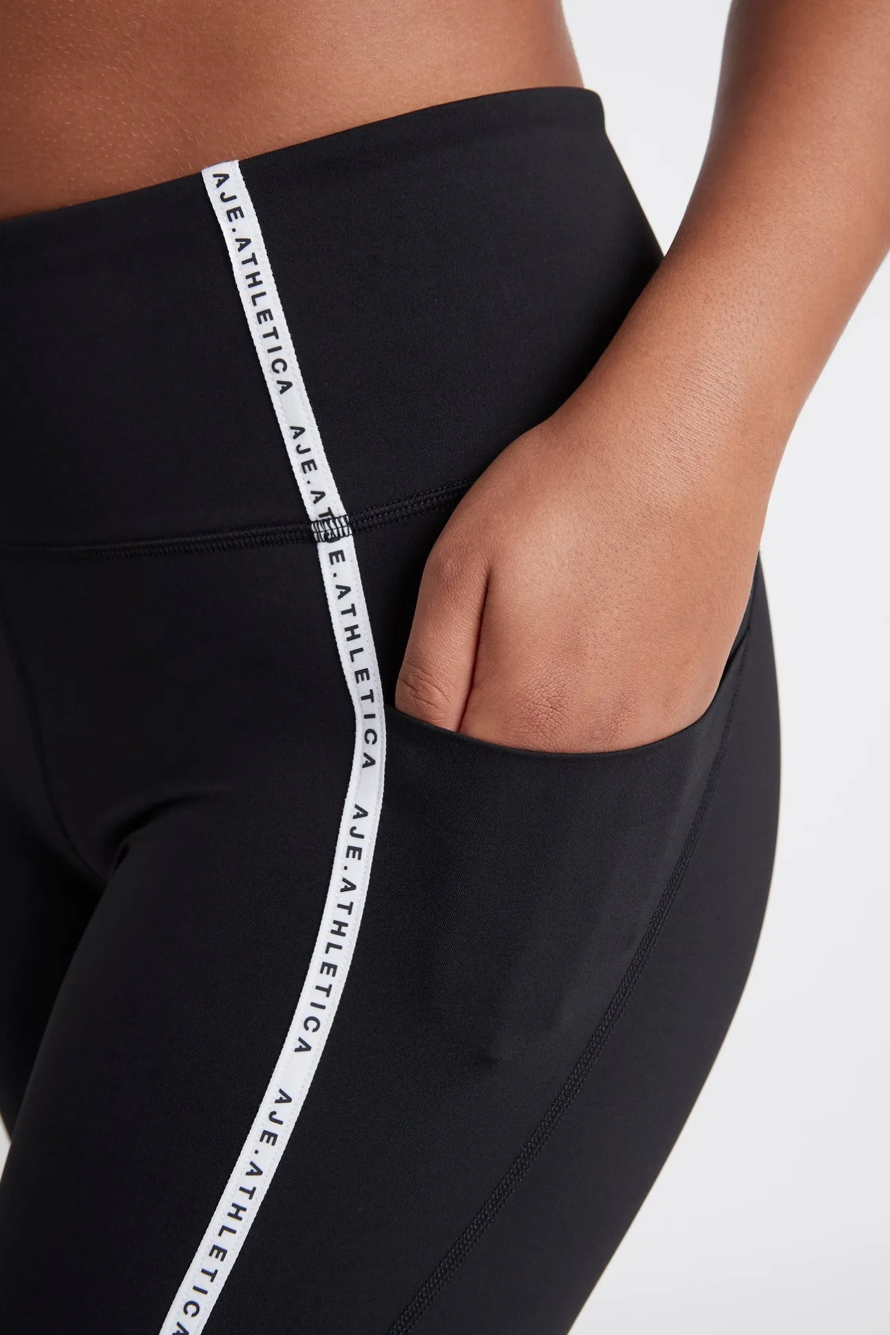 contrast_logo_full_length_7-1.webp Contrast Logo Full Length Legging 203