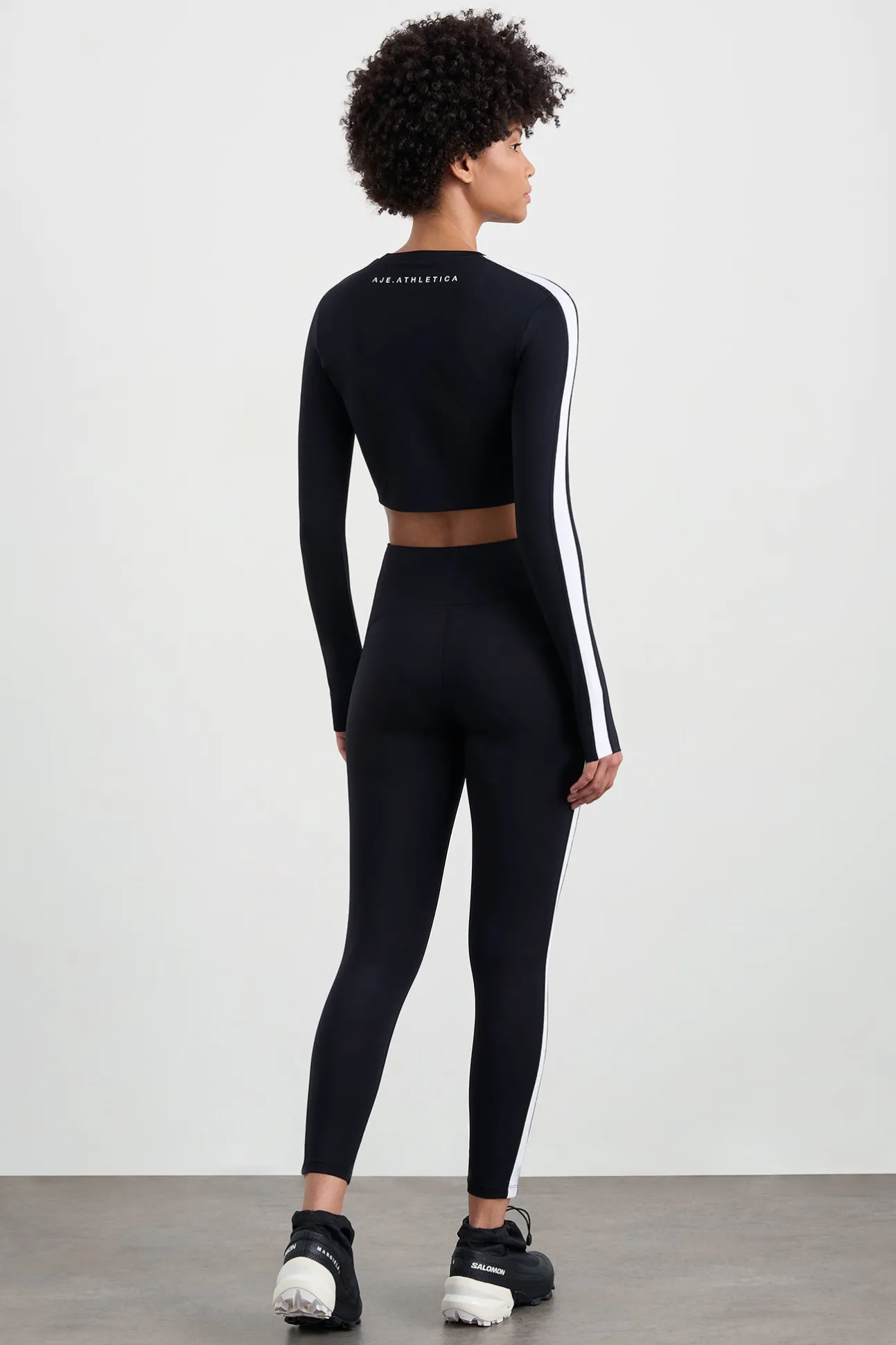 contrast_long_sleeve_crop_4.webp Contrast Long Sleeve Crop Top 389