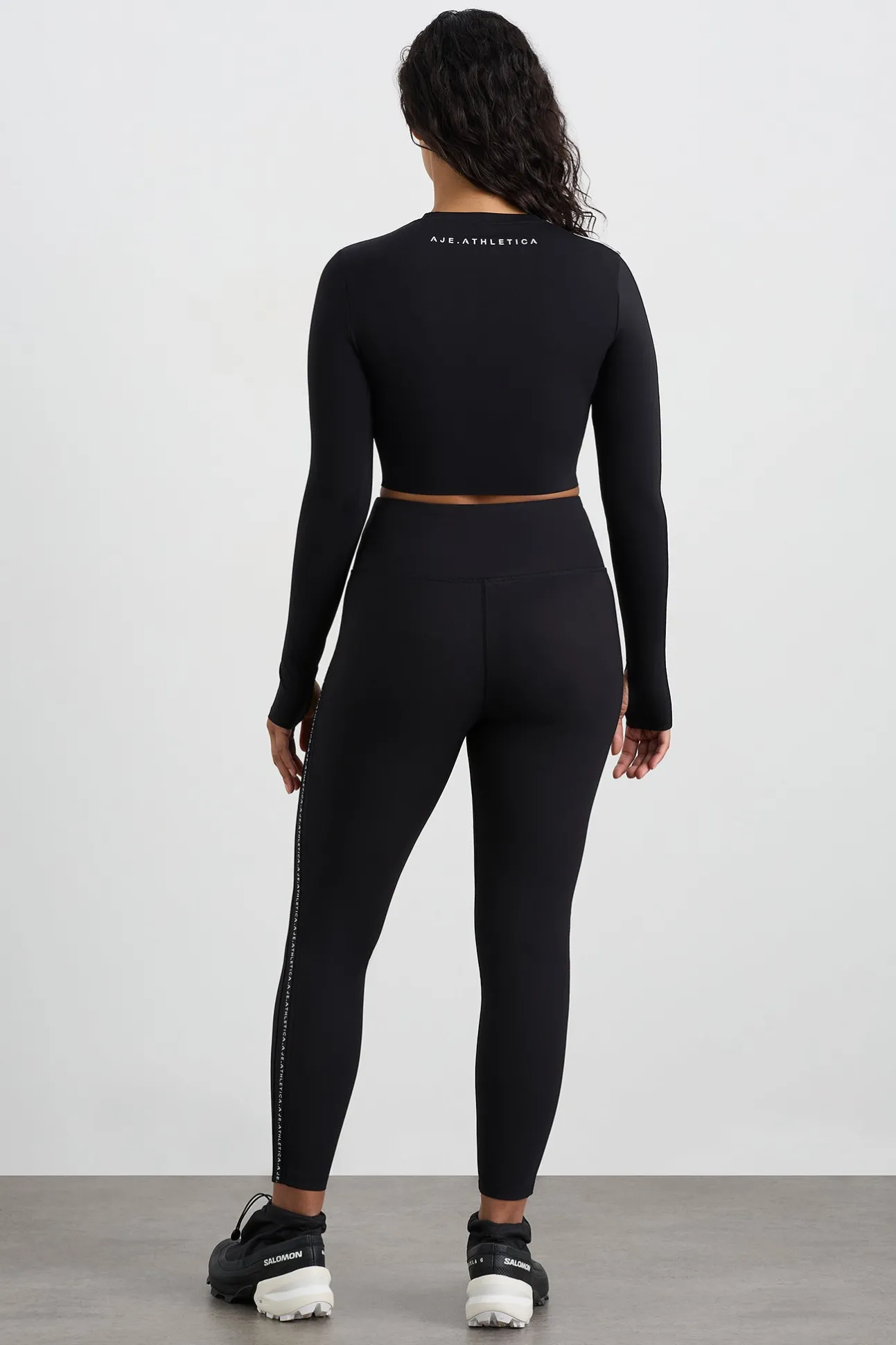 contrast_long_sleeve_crop_9.webp Contrast Long Sleeve Crop Top 389