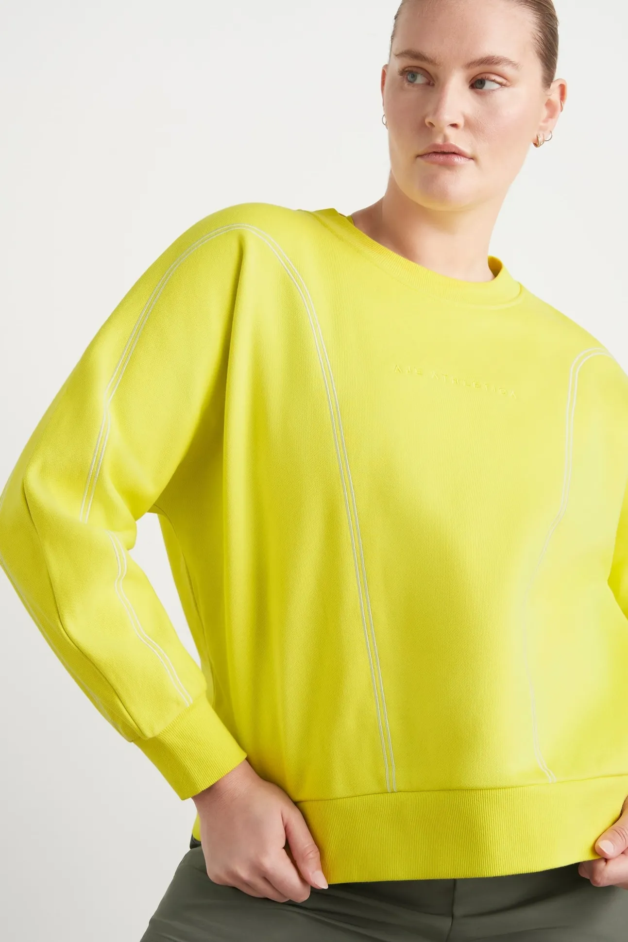 contrast_stitch_crew_jump_13.webp Contrast Stitch Crew Jumper 419