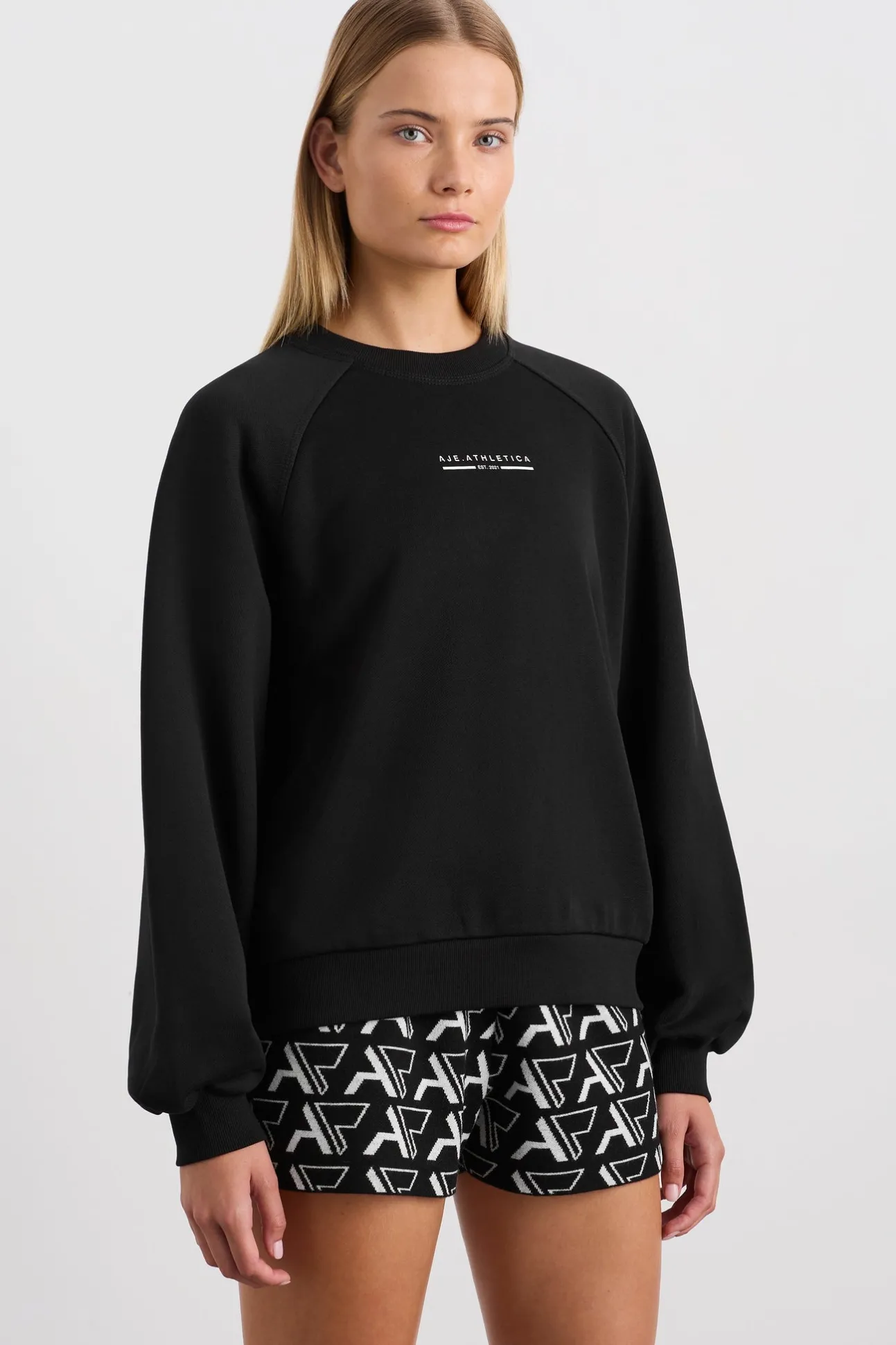 crew_neck_raglan_jumper__0.webp Crew Neck Raglan Jumper 436