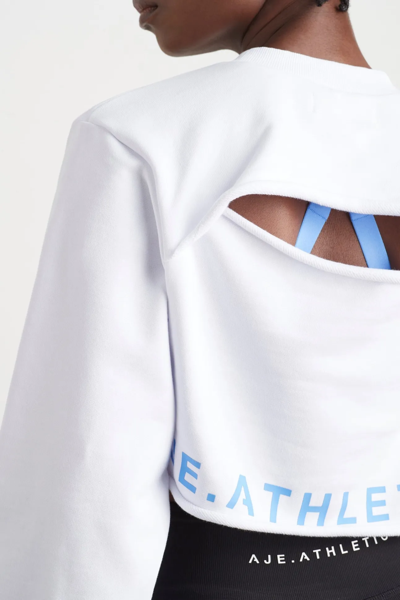 crop_cut_out_crew_jumper__3.webp Crop Cut Out Crew Jumper 416