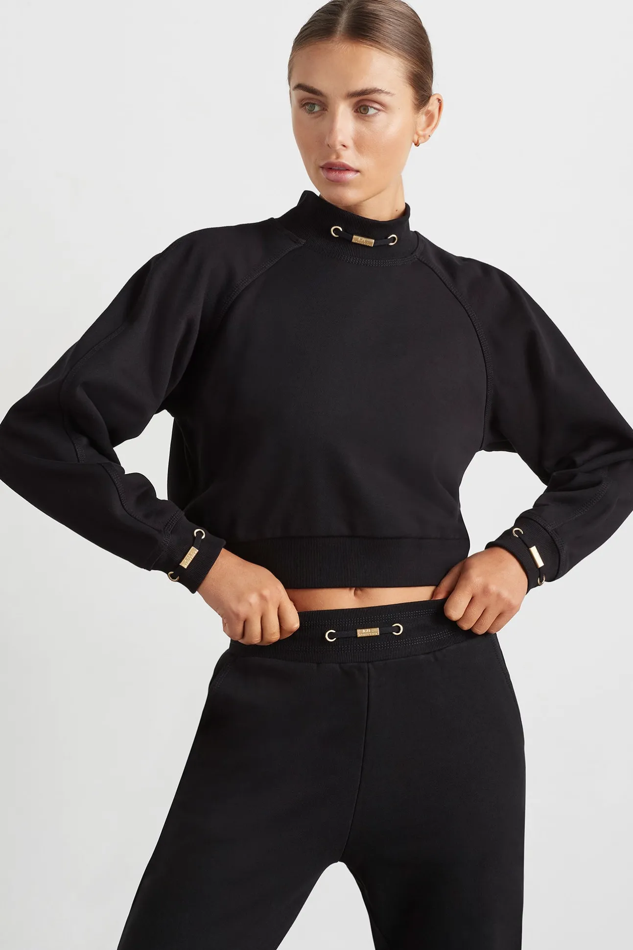 cropped_fleece_funnel_nec_0.webp Cropped Fleece Funnel Neck Jumper 408