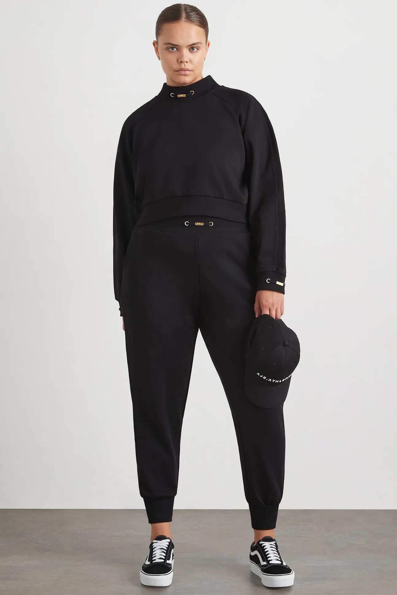 cropped_fleece_funnel_nec_12.webp Cropped Fleece Funnel Neck Jumper 408
