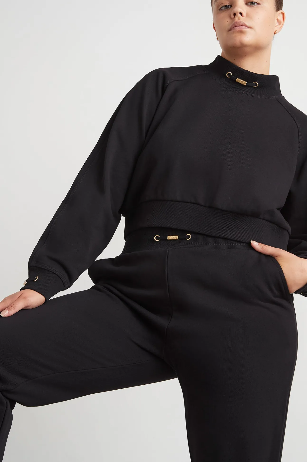 cropped_fleece_funnel_nec_14.webp Cropped Fleece Funnel Neck Jumper 408