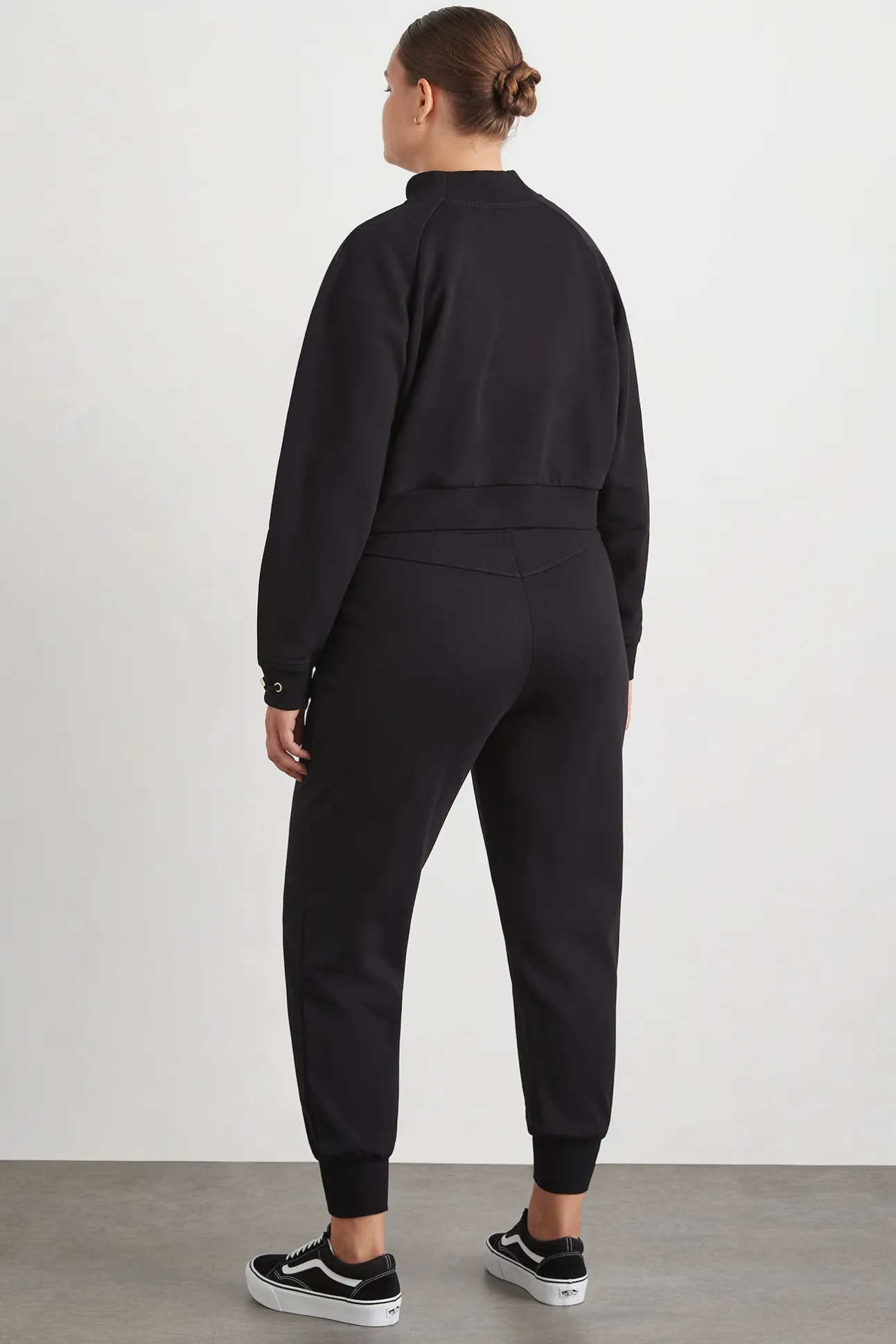 cropped_fleece_funnel_nec_15.webp Cropped Fleece Funnel Neck Jumper 408