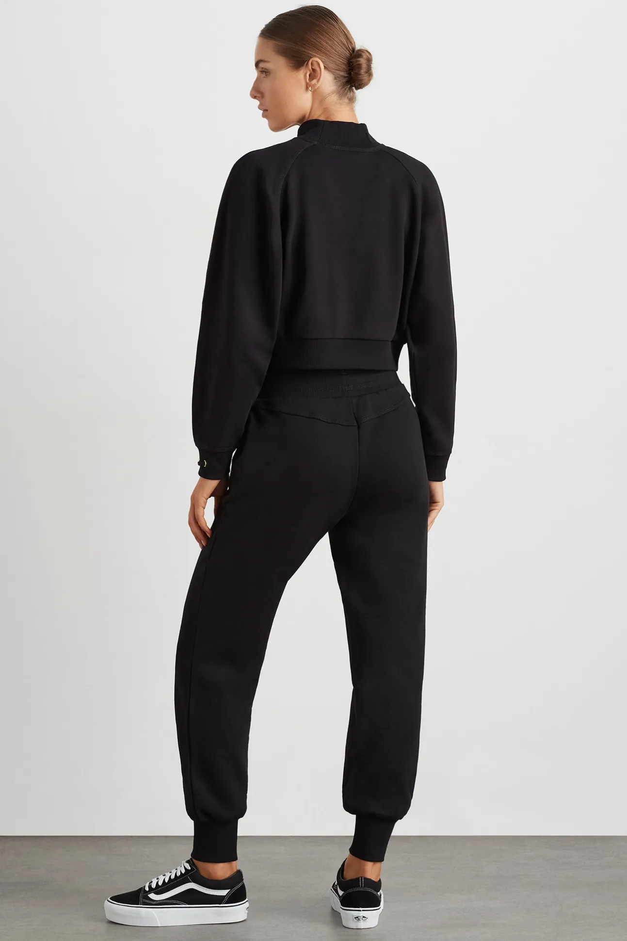 cropped_fleece_funnel_nec_5.webp Cropped Fleece Funnel Neck Jumper 408