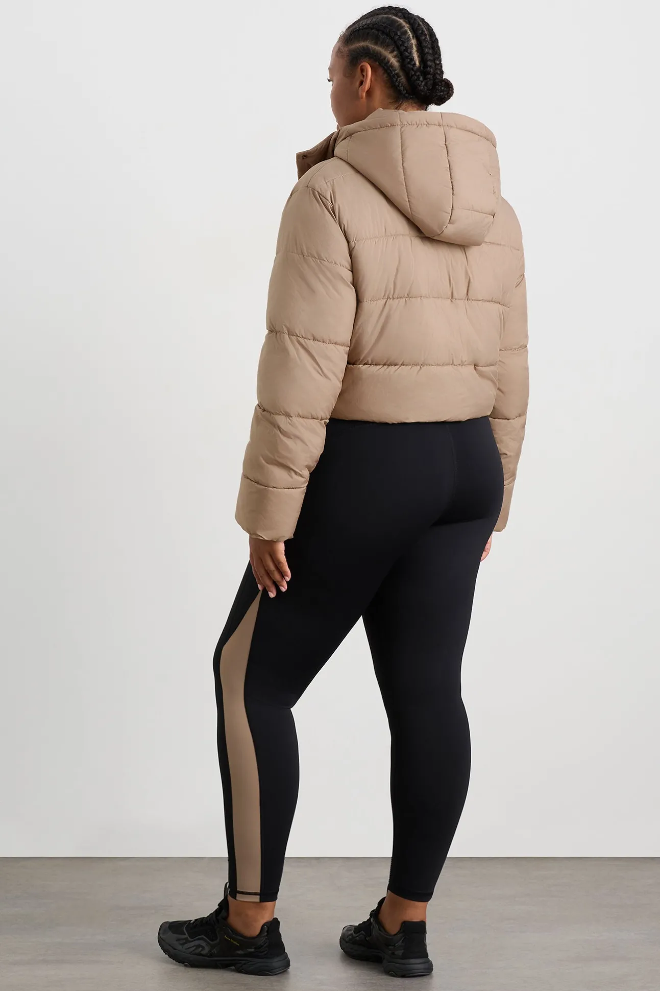 cropped_hooded_puffer_jac_16-1.webp Cropped Hooded Puffer Jacket 764