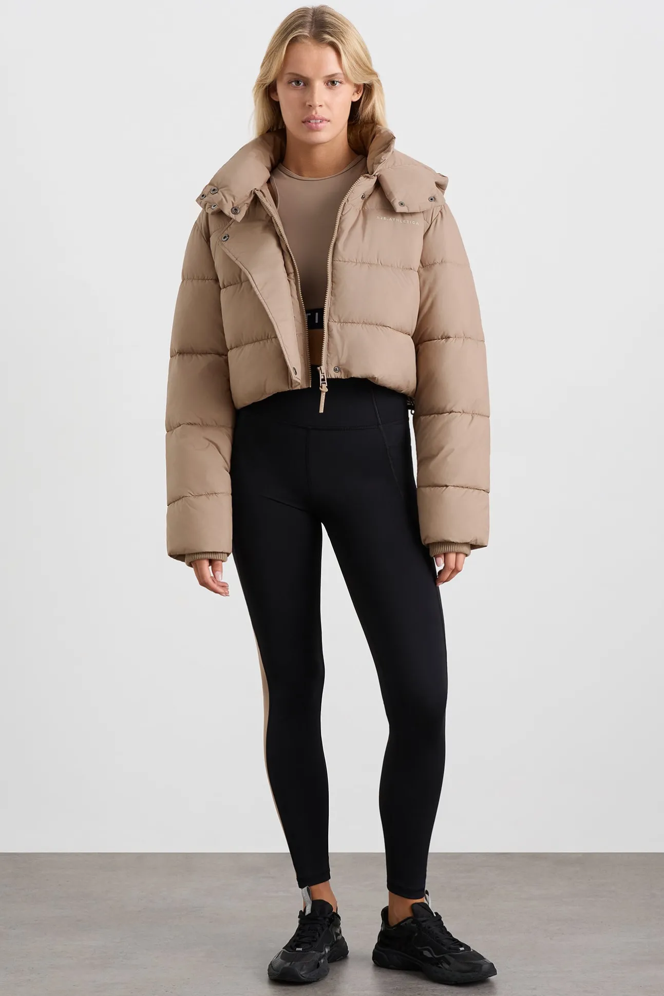 cropped_hooded_puffer_jac_2-1.webp Cropped Hooded Puffer Jacket 764