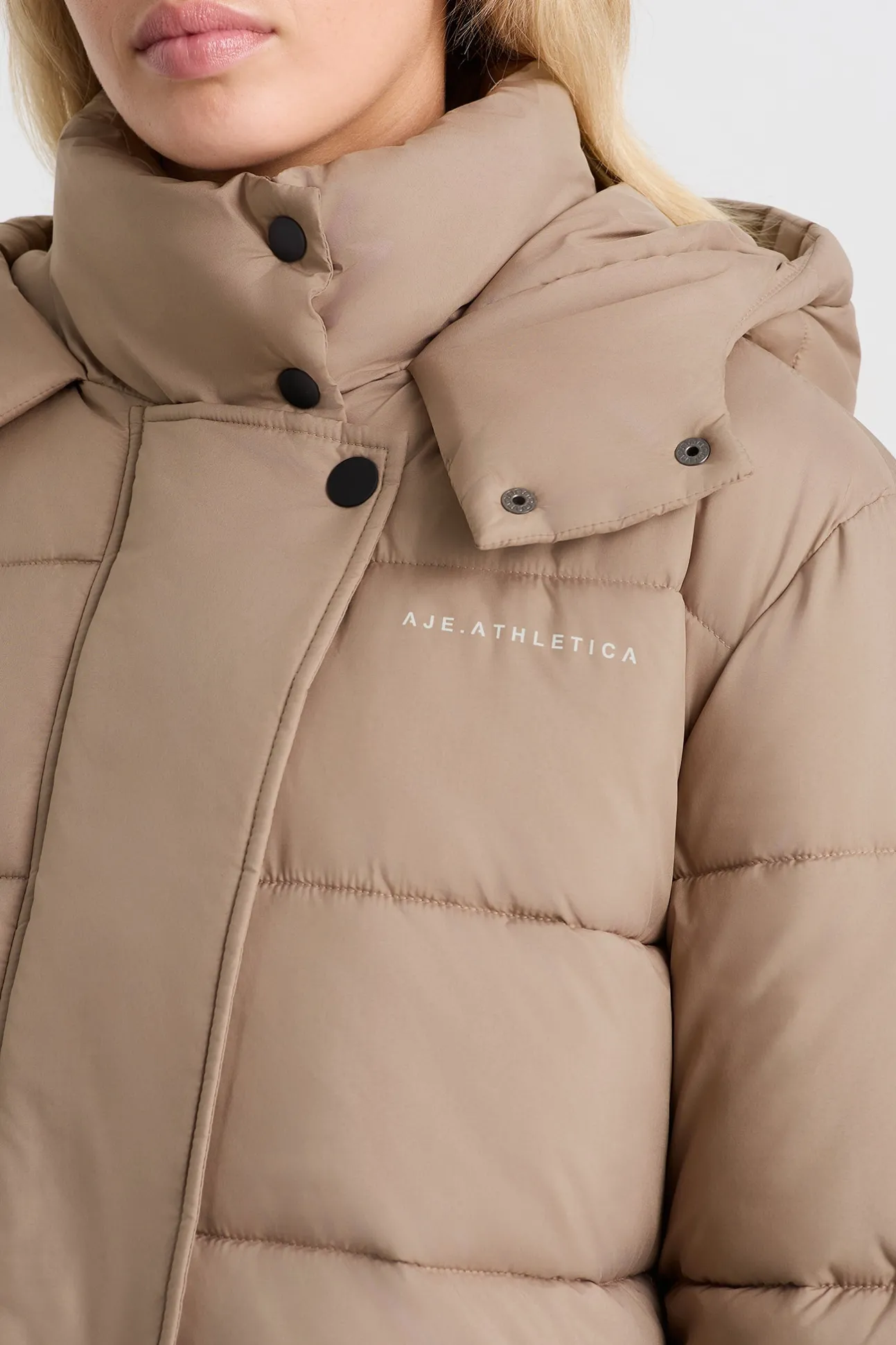 cropped_hooded_puffer_jac_3-1.webp Cropped Hooded Puffer Jacket 764