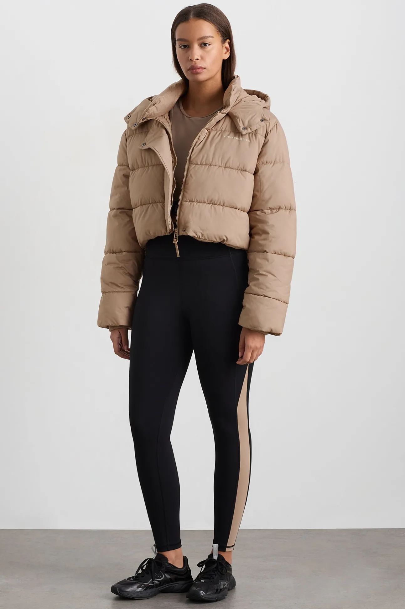 cropped_hooded_puffer_jac_8-1.webp Cropped Hooded Puffer Jacket 764