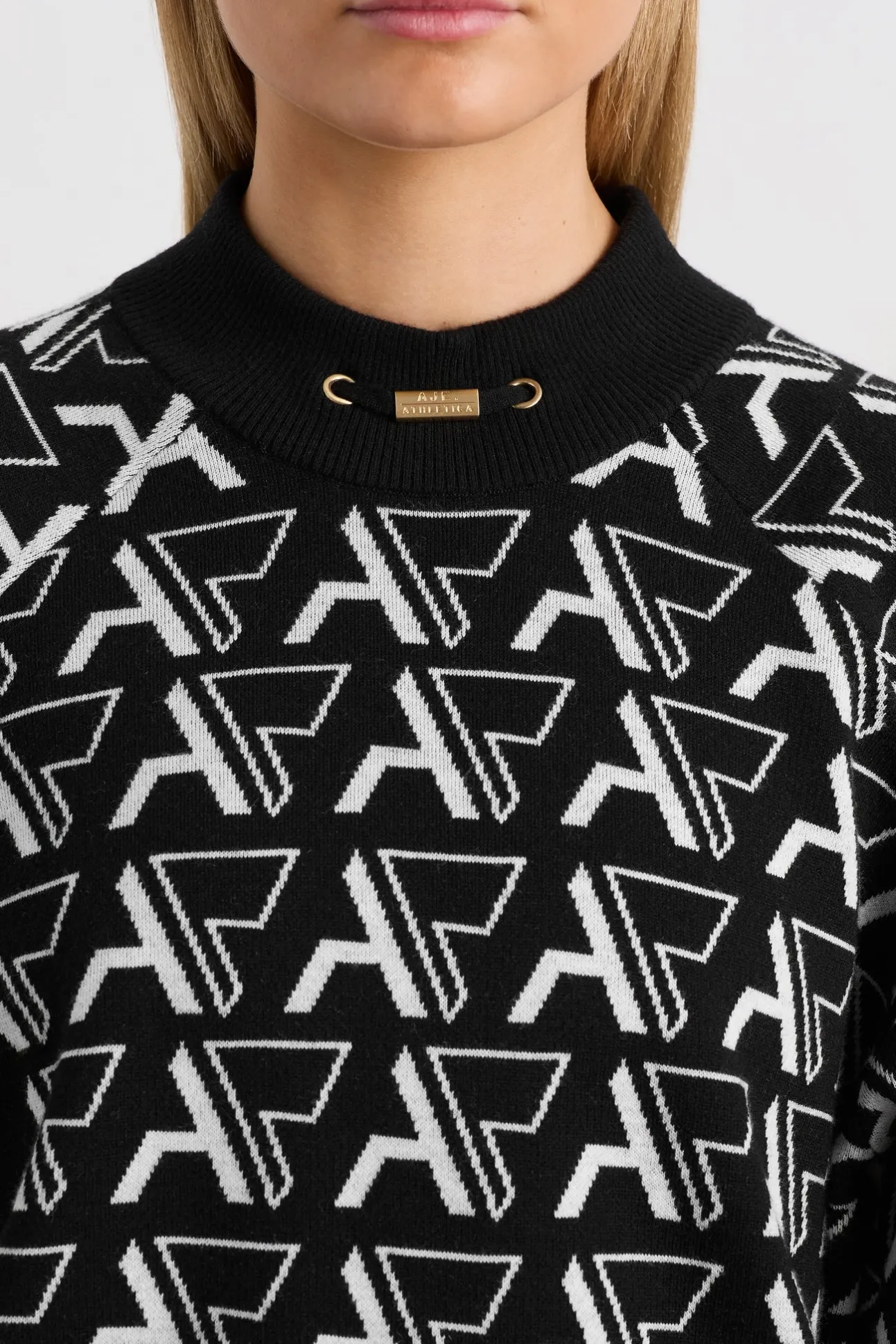 cropped_monogram_sweater__4.webp Cropped Monogram Sweater 408