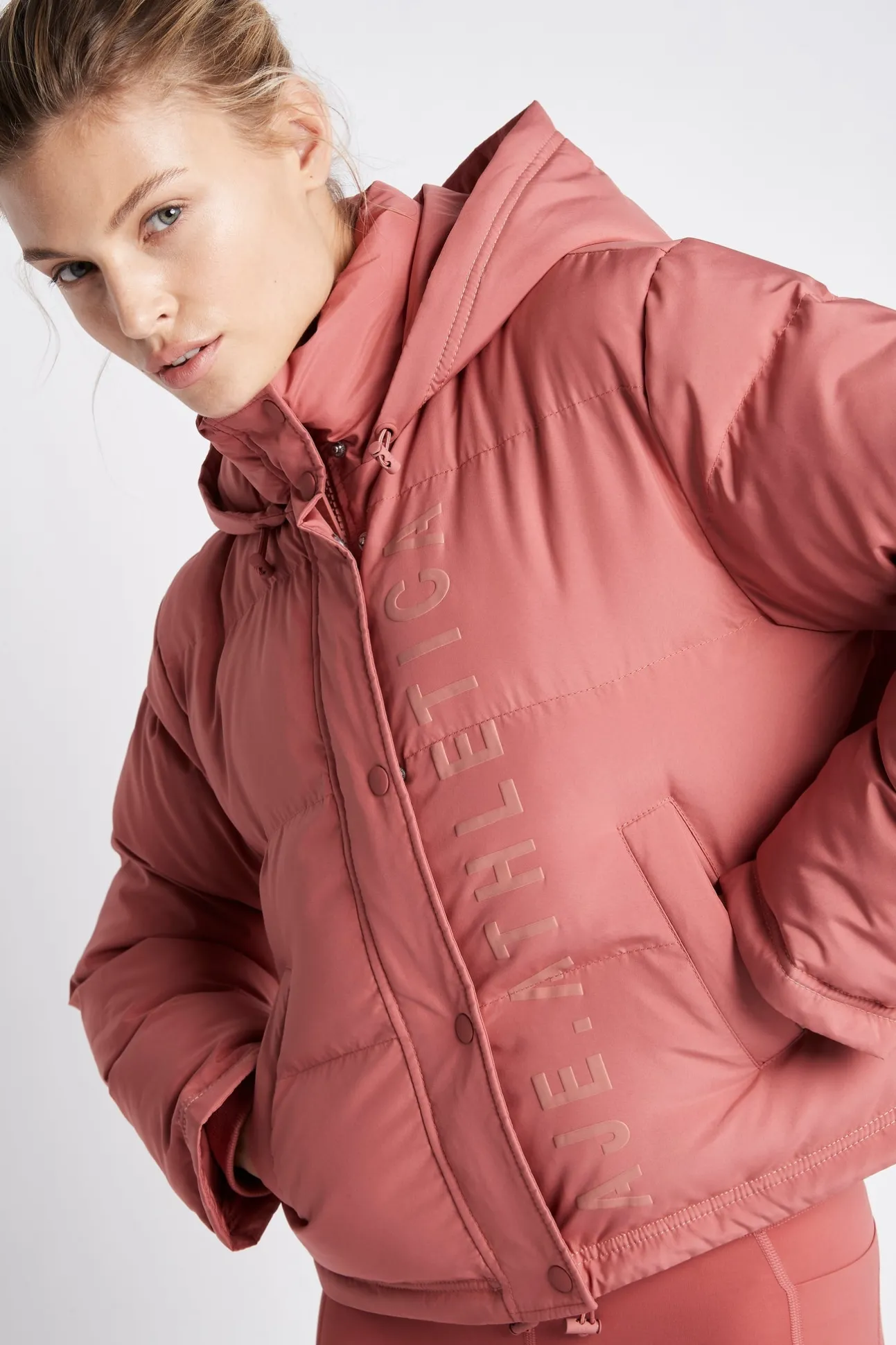cropped_puffer_jacket__0.webp Cropped Puffer Jacket 001